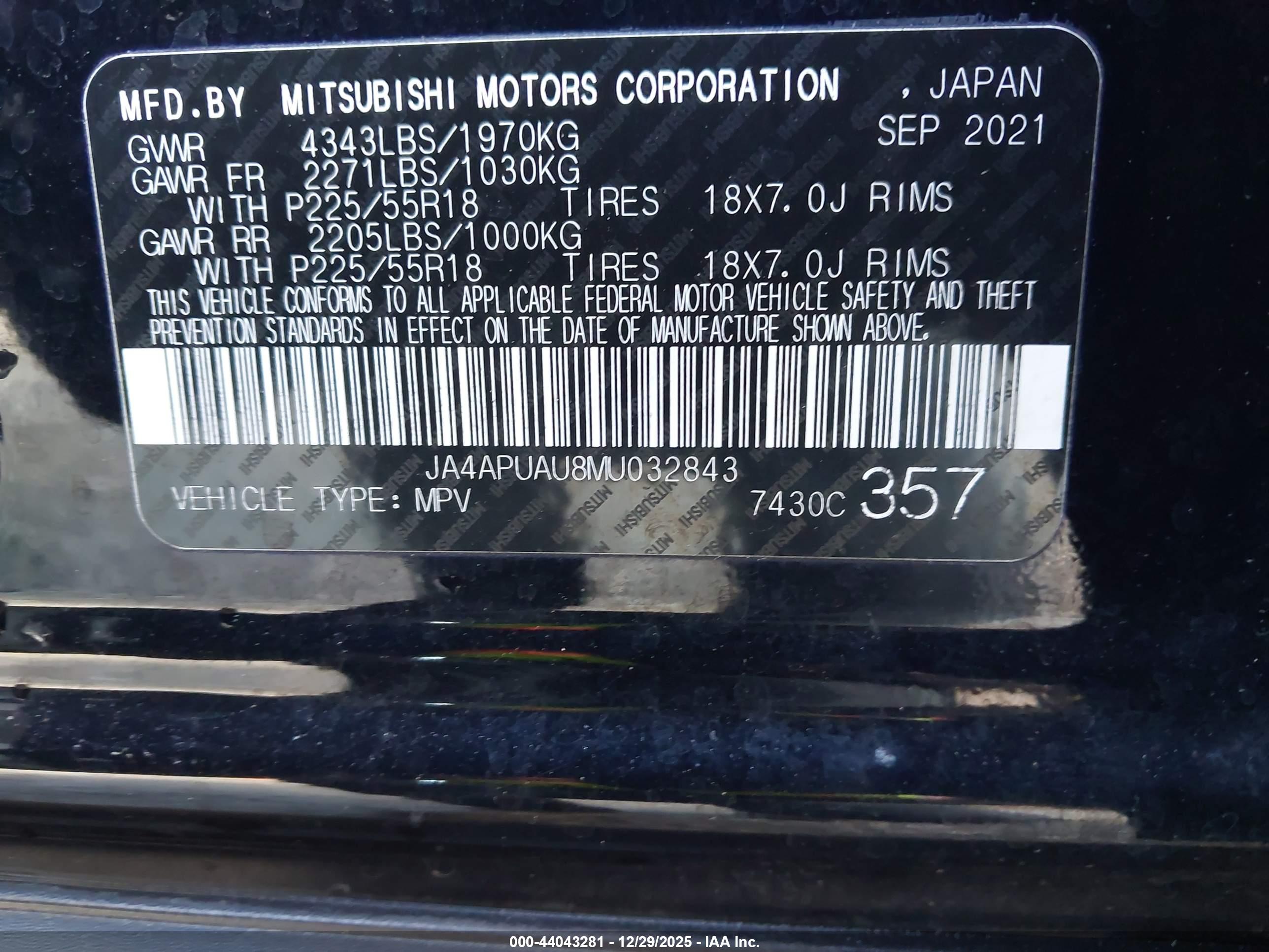 MITSUBISHI OUTLANDER image 9