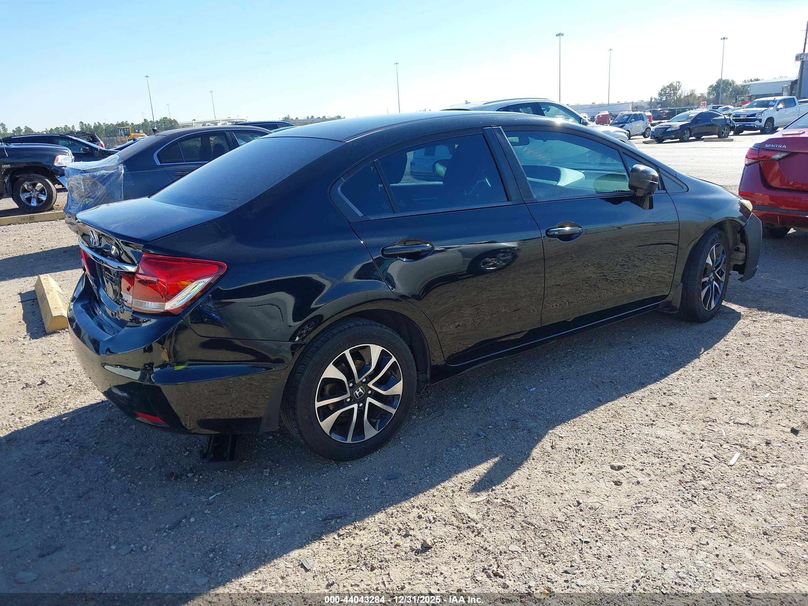 HONDA CIVIC image 4