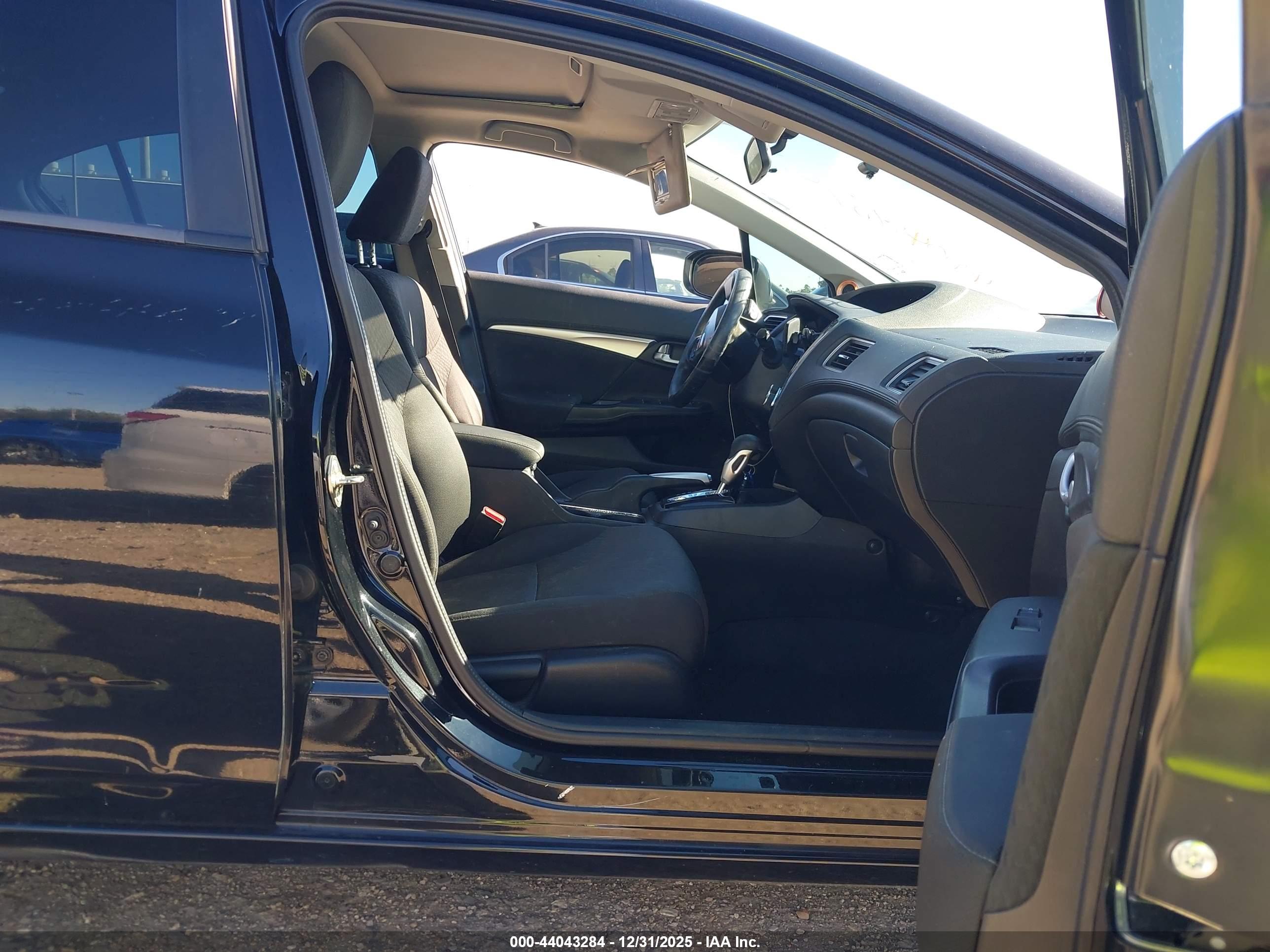 HONDA CIVIC image 5