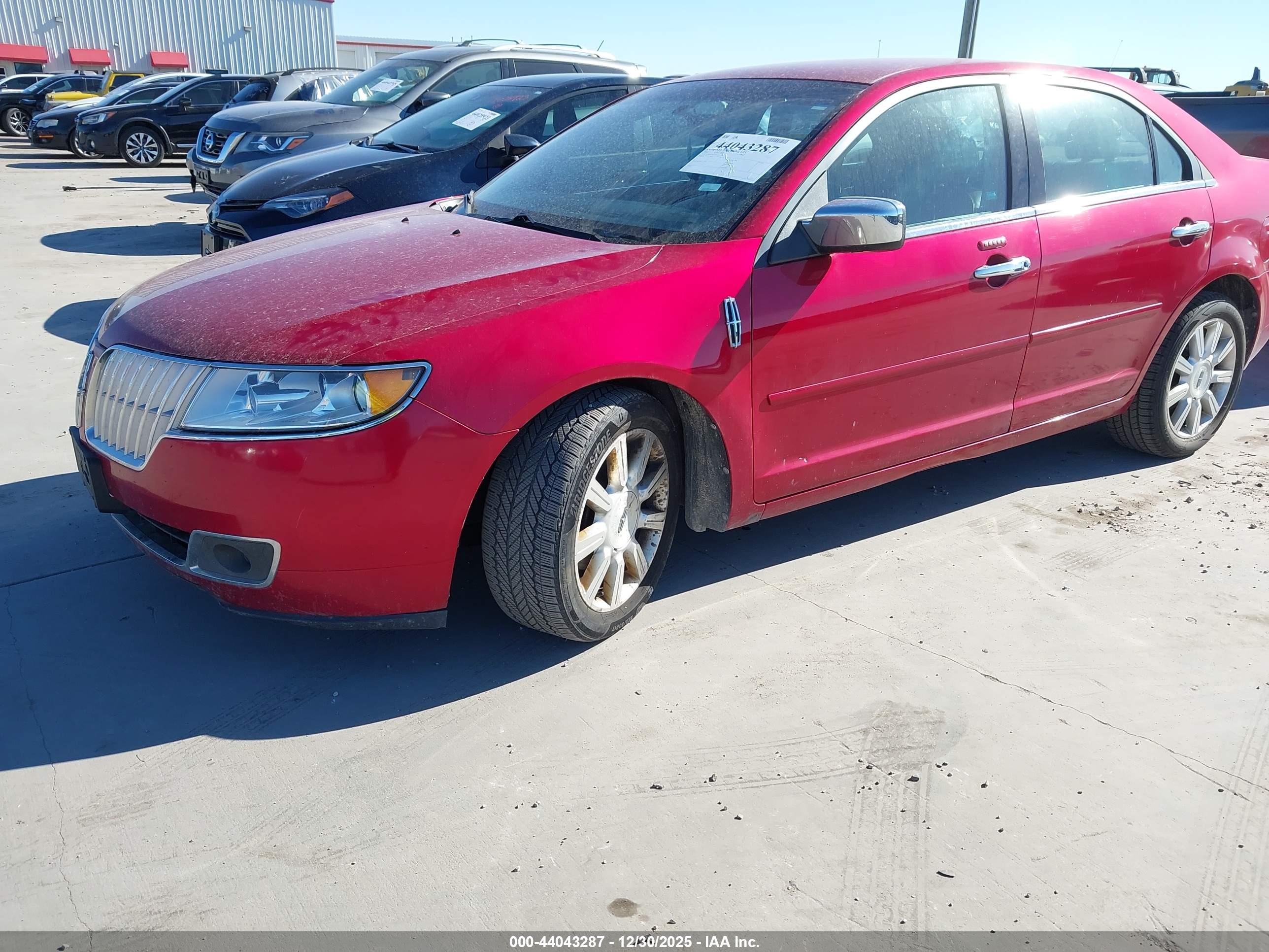 LINCOLN MKZ image 2