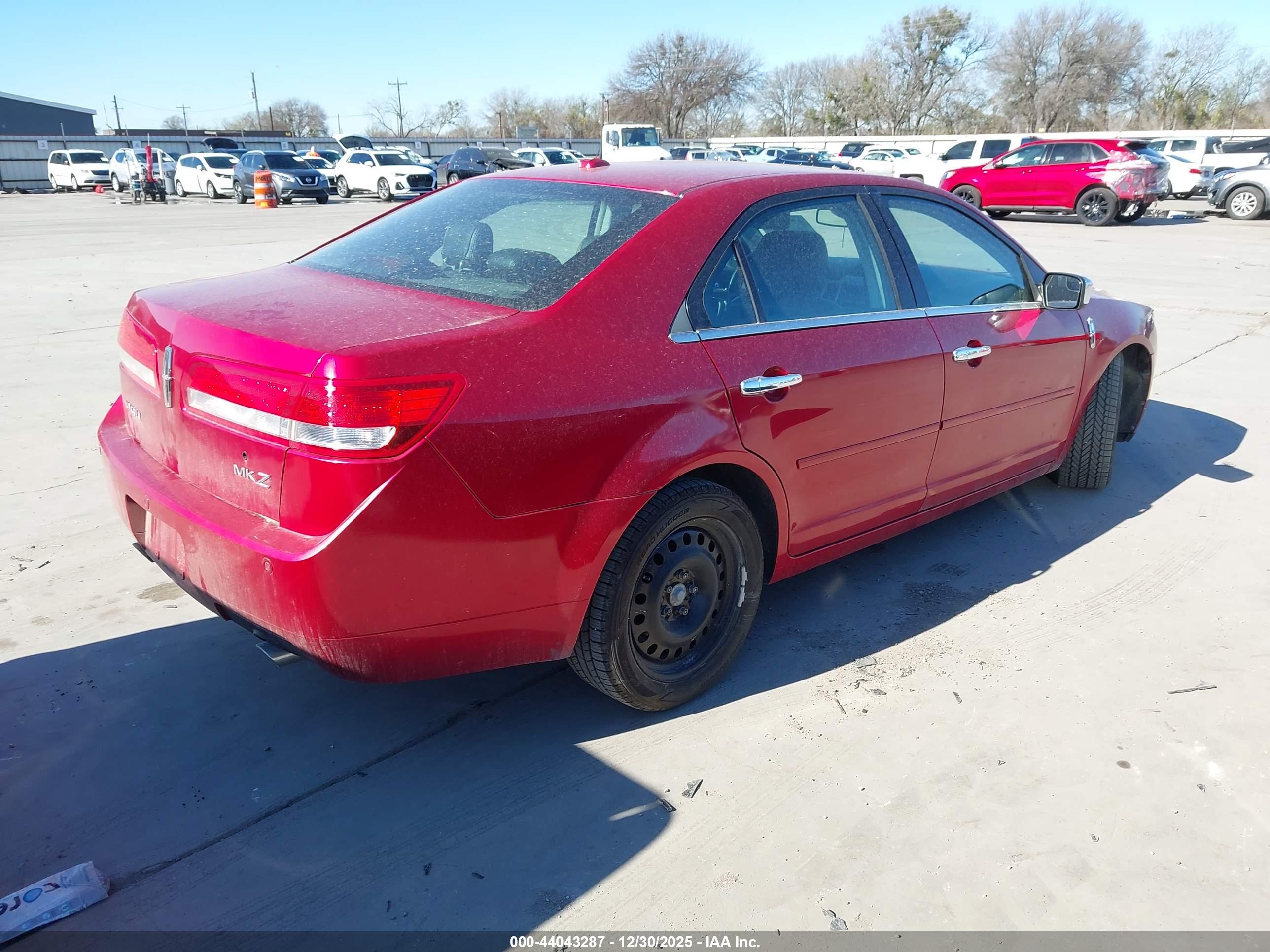 LINCOLN MKZ image 4
