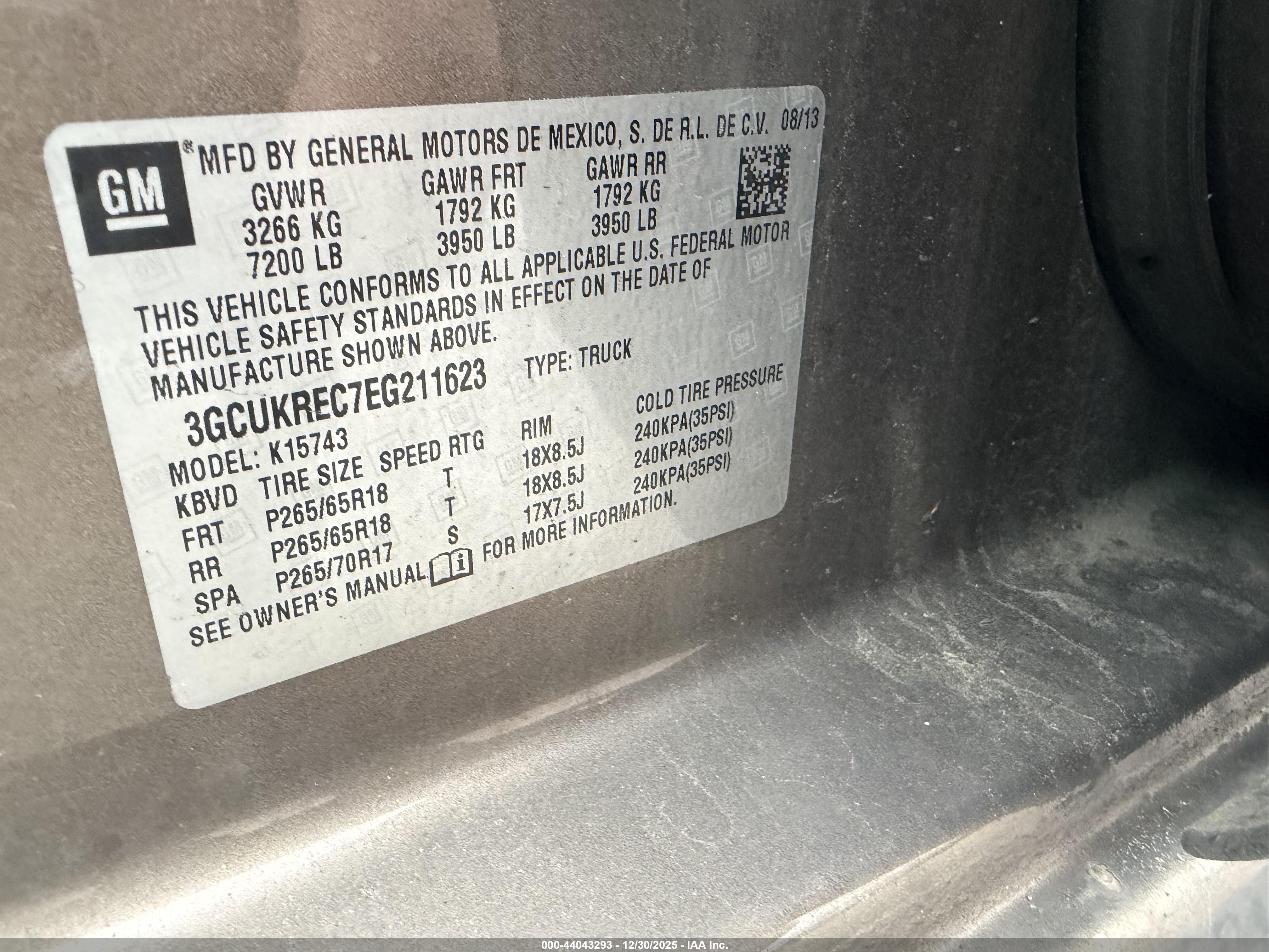 CHEVROLET SILVERADO image 9