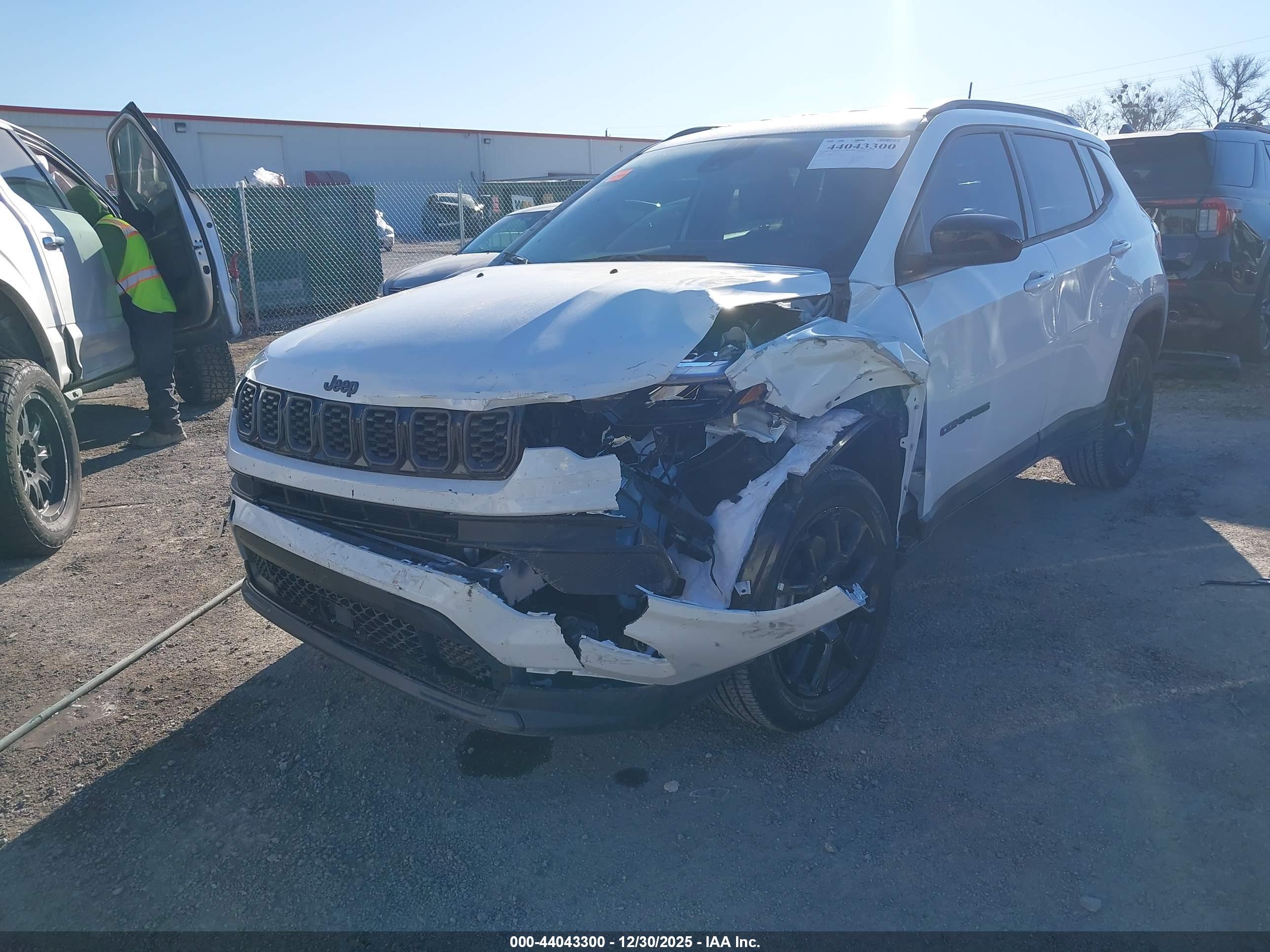 JEEP COMPASS image 2