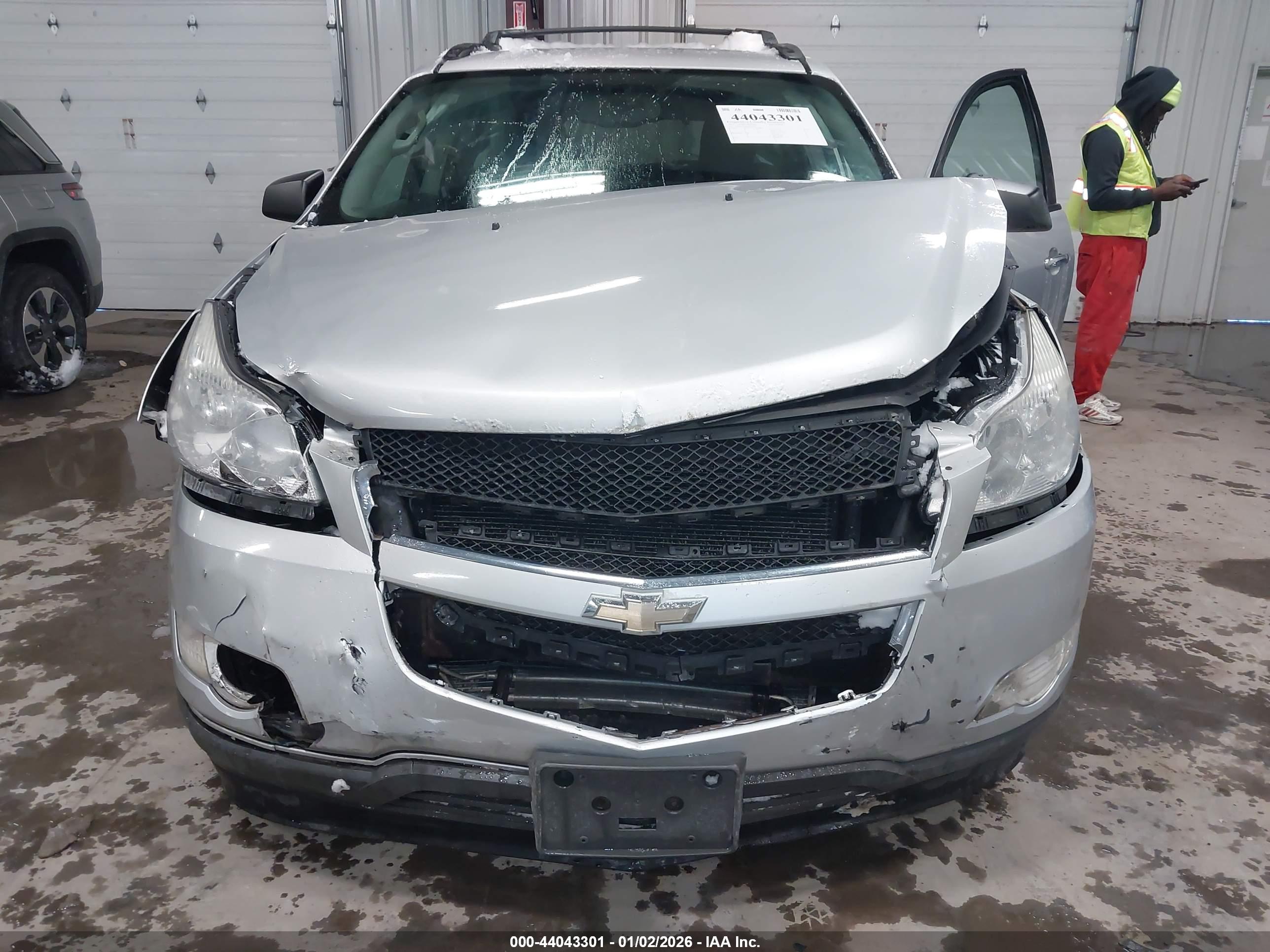 CHEVROLET TRAVERSE image 10