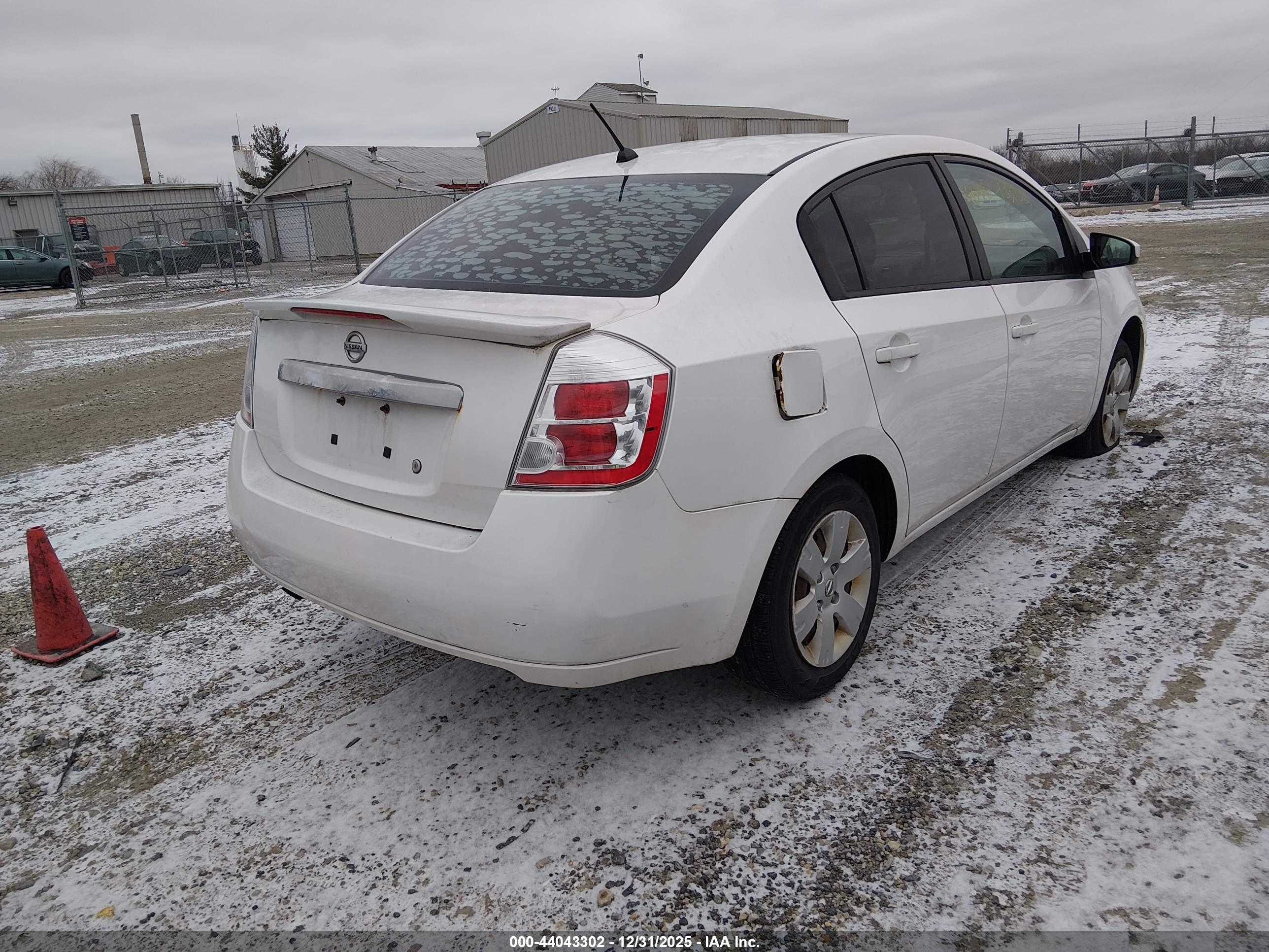 NISSAN SENTRA image 4