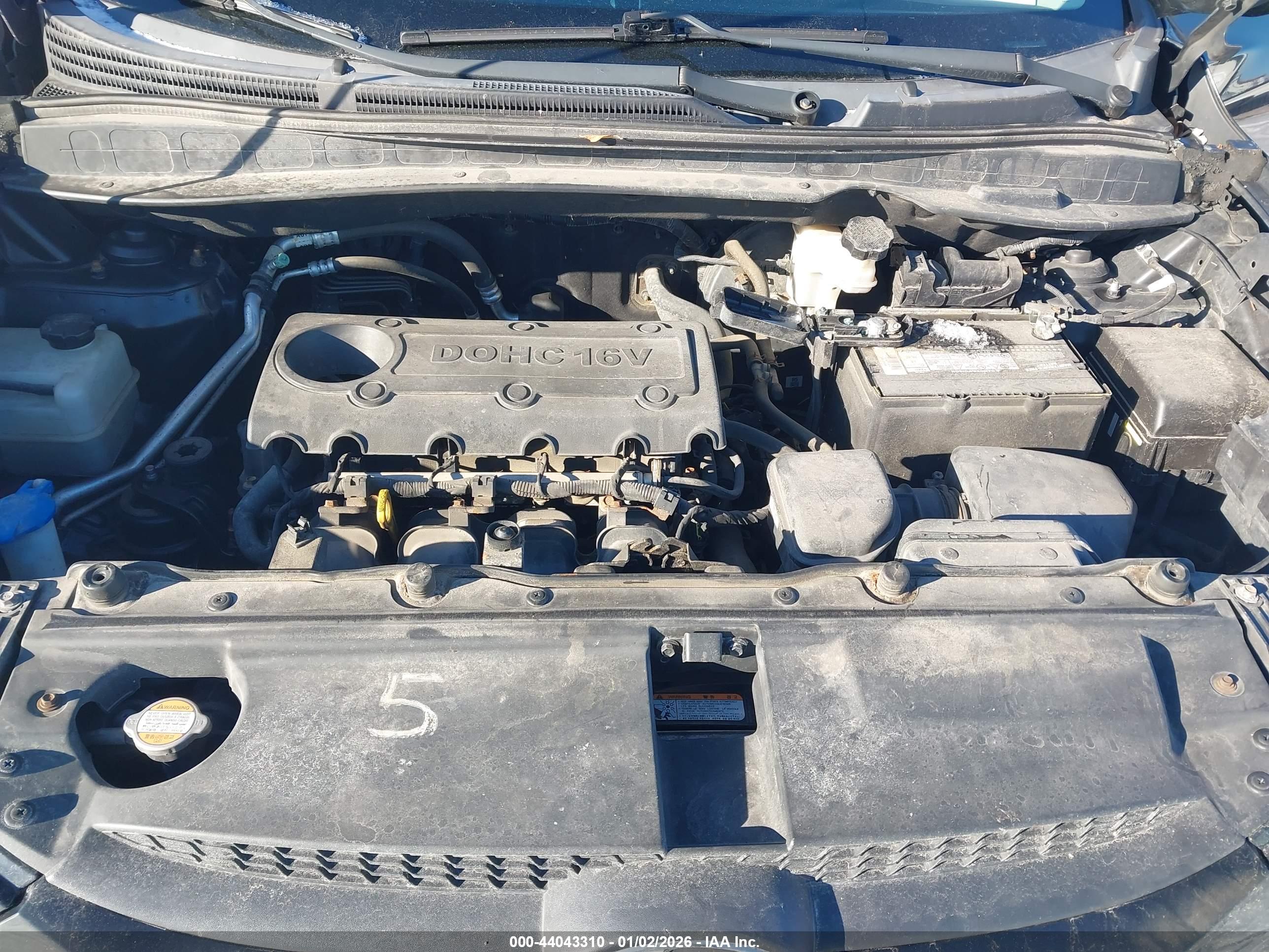 HYUNDAI TUCSON image 10