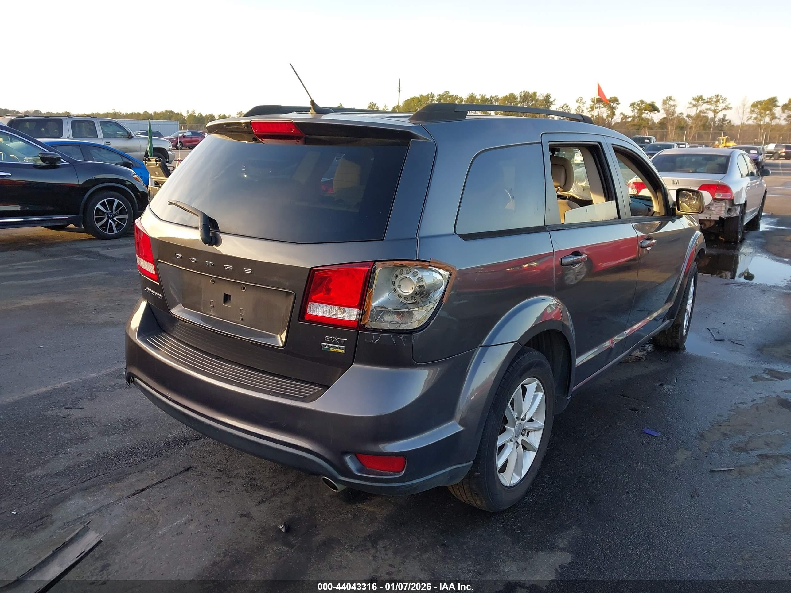 DODGE JOURNEY image 4