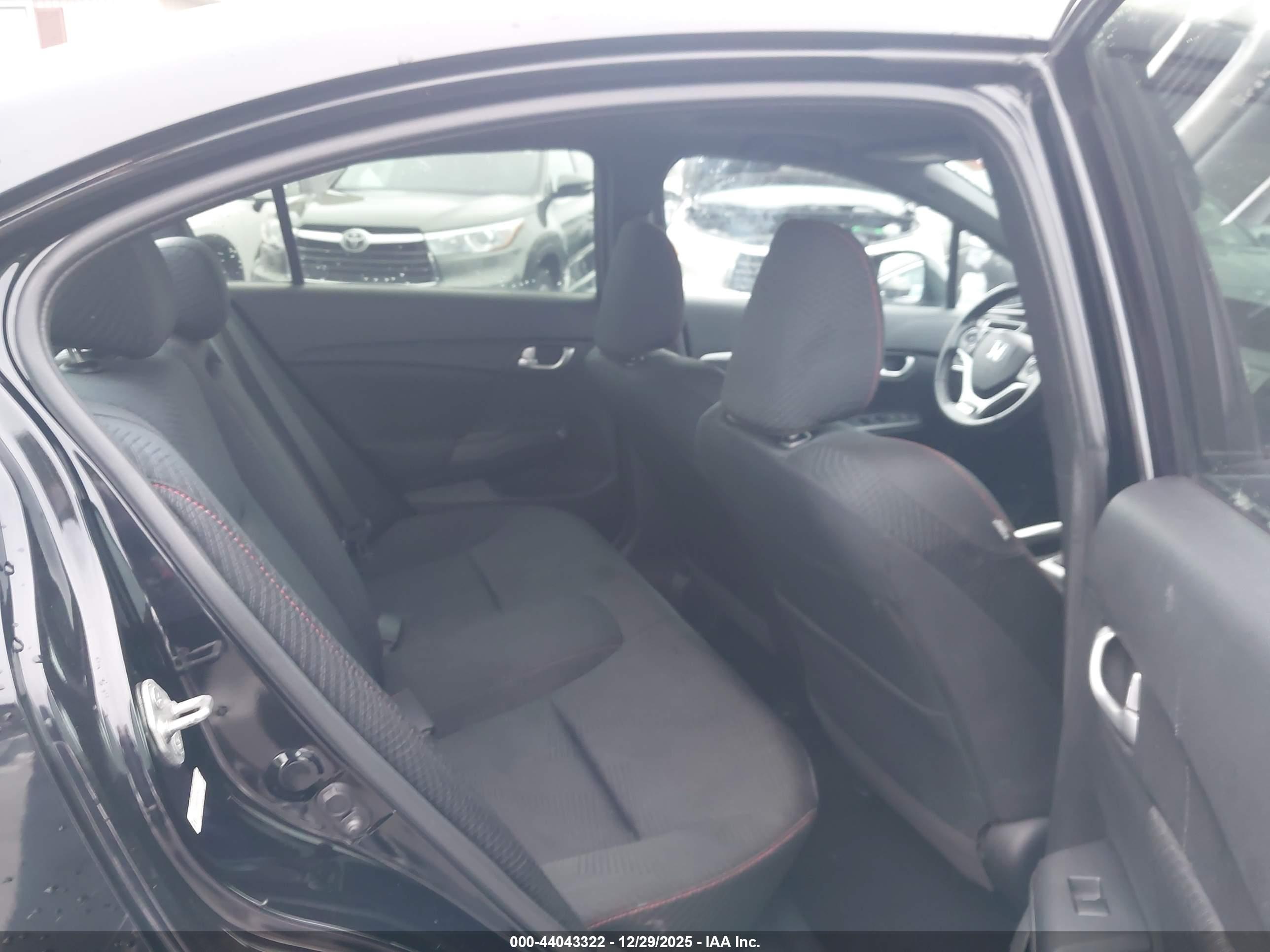 HONDA CIVIC image 8