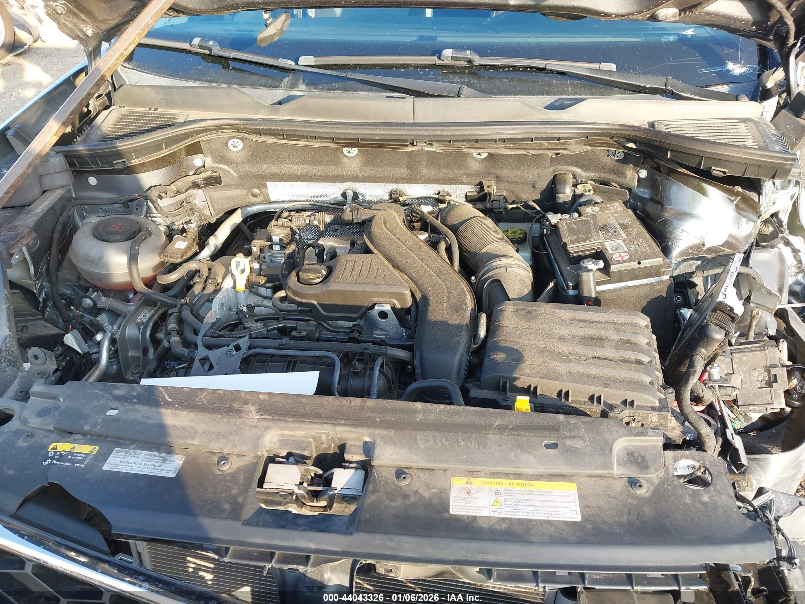 VOLKSWAGEN TAOS image 10