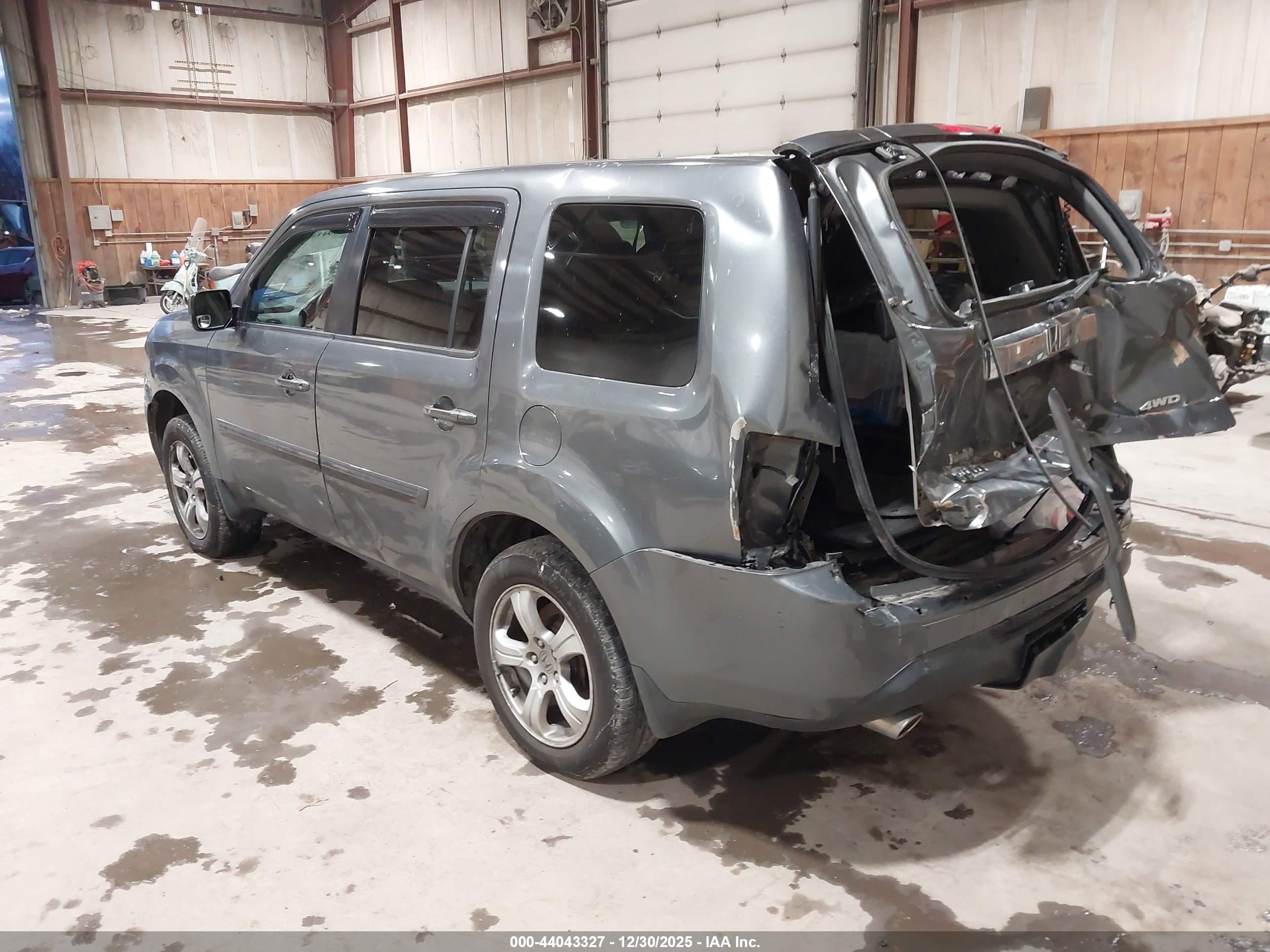 HONDA PILOT image 3