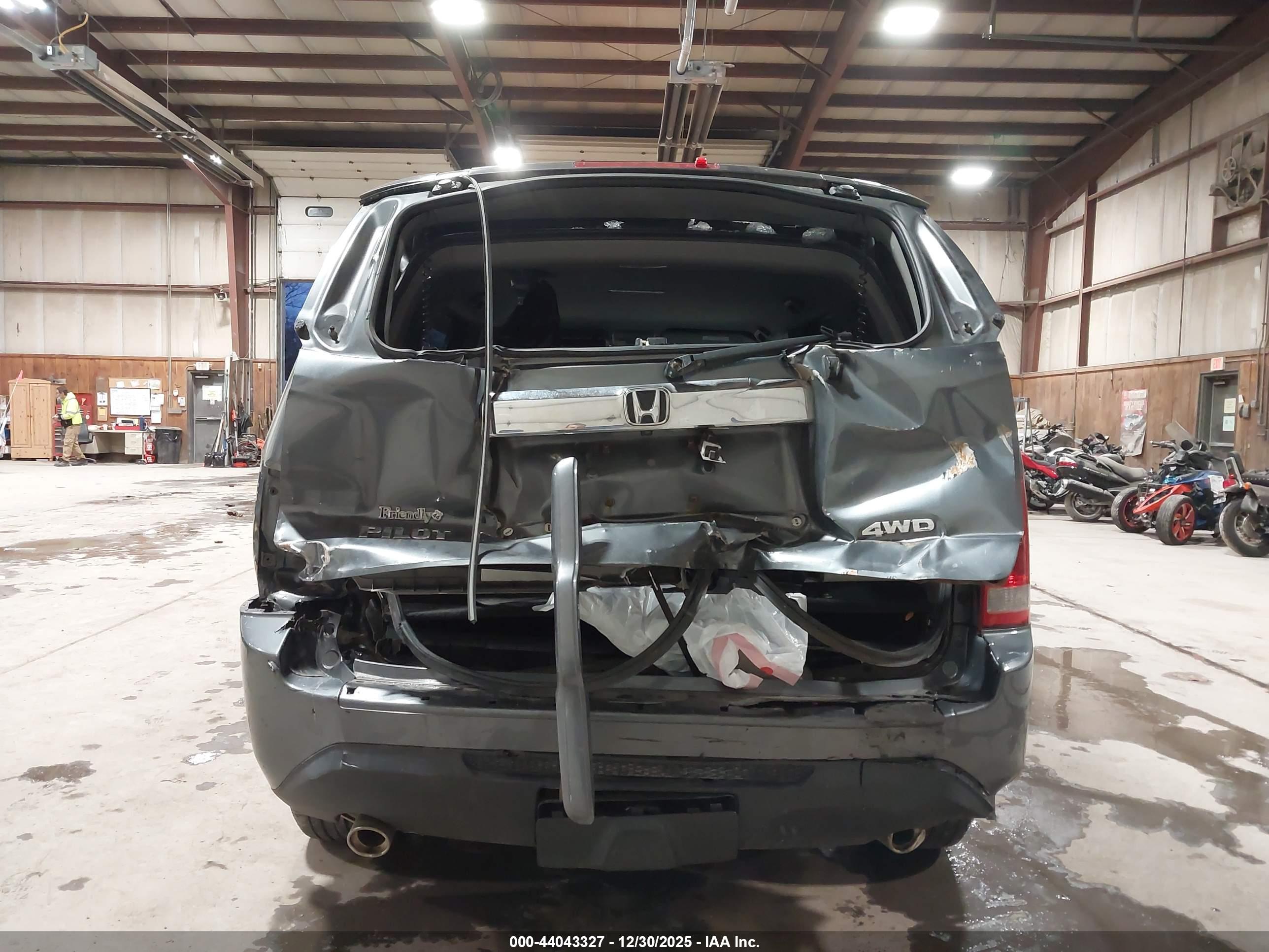 HONDA PILOT image 6