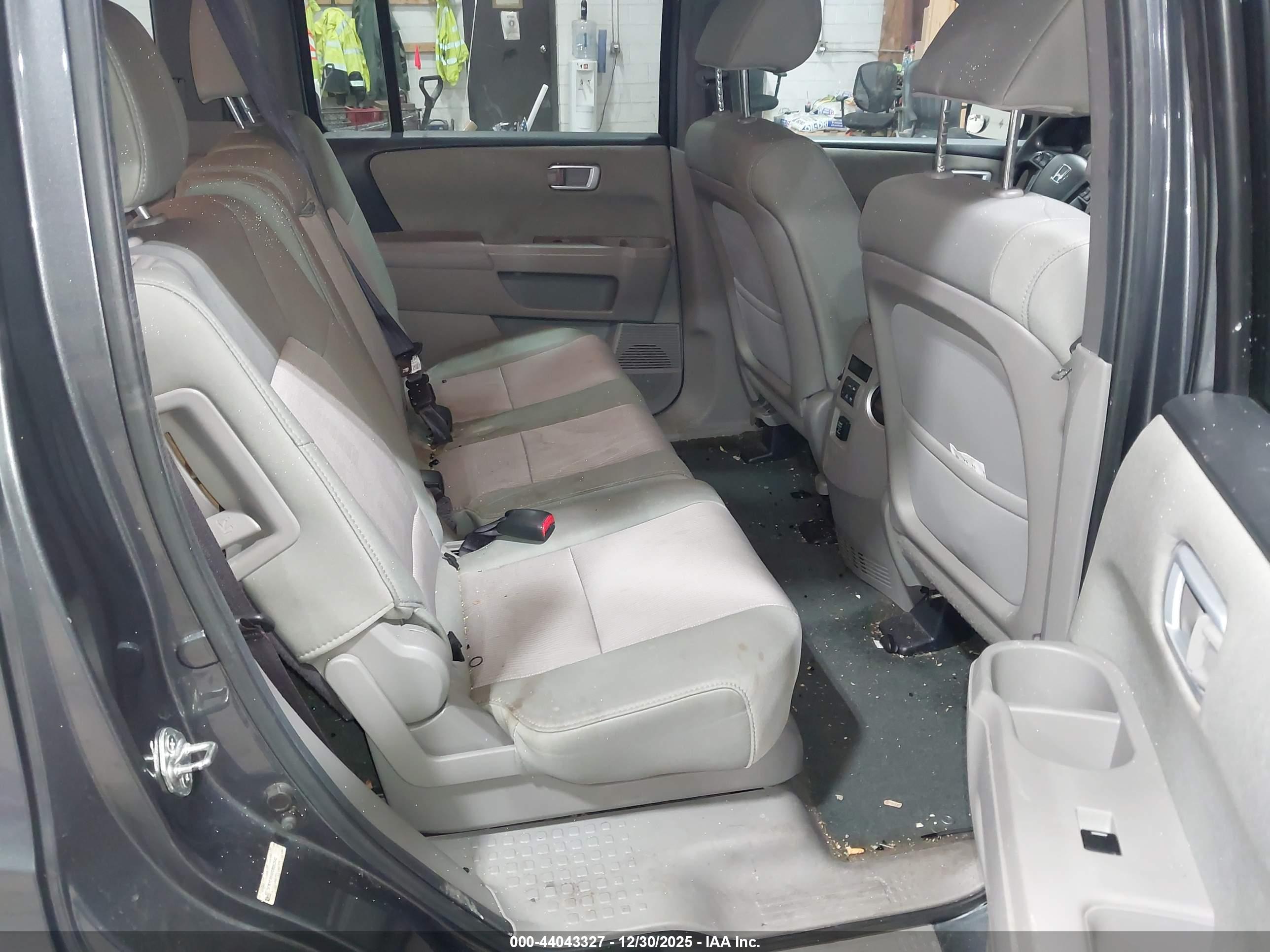 HONDA PILOT image 8