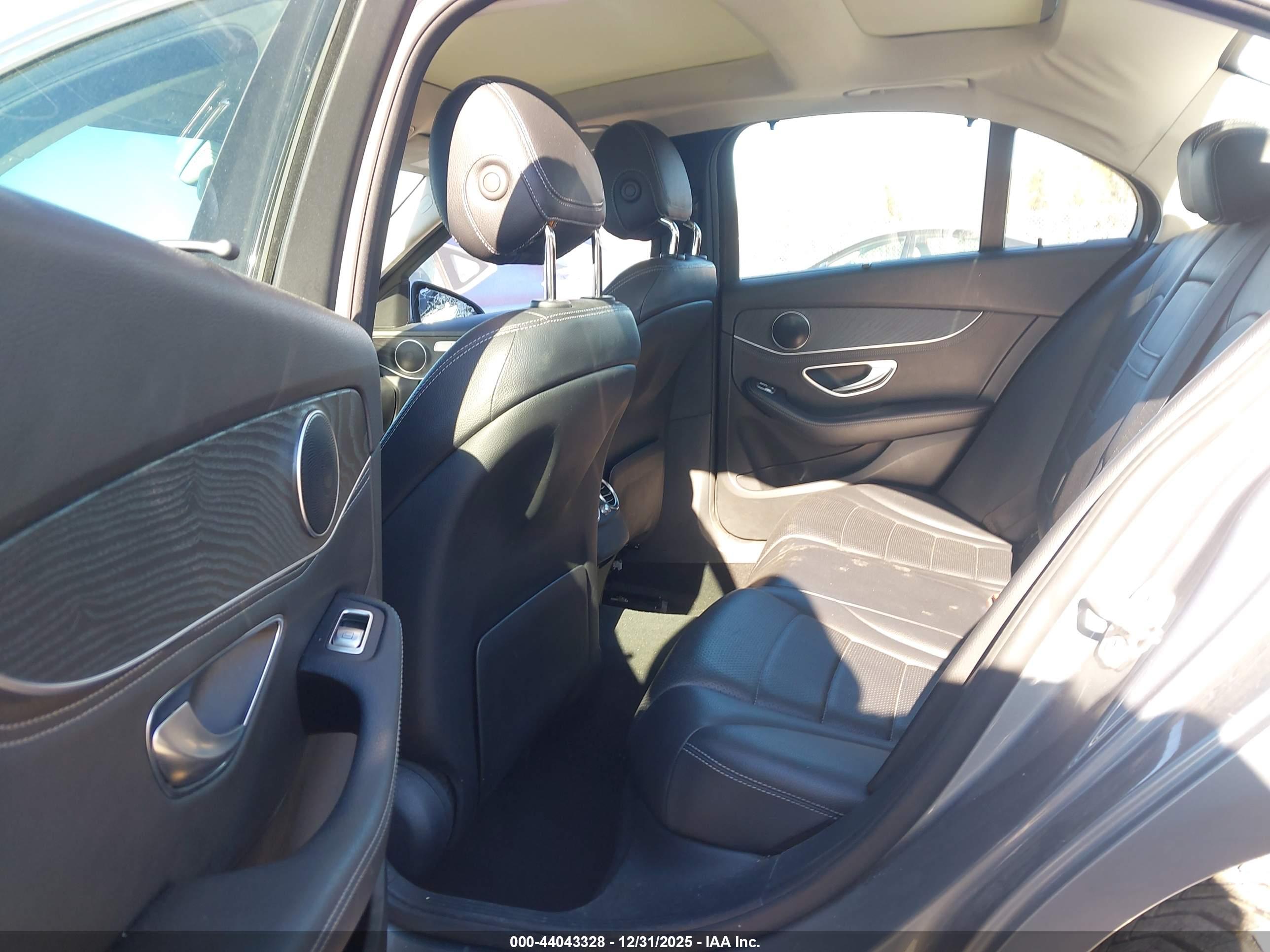 MERCEDES-BENZ C image 8