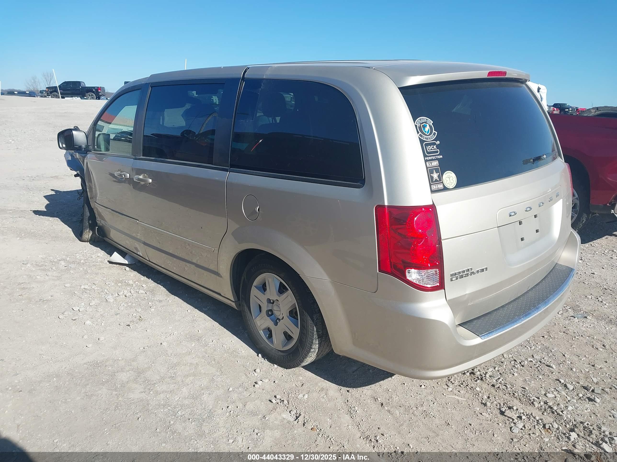 DODGE GRAND image 3