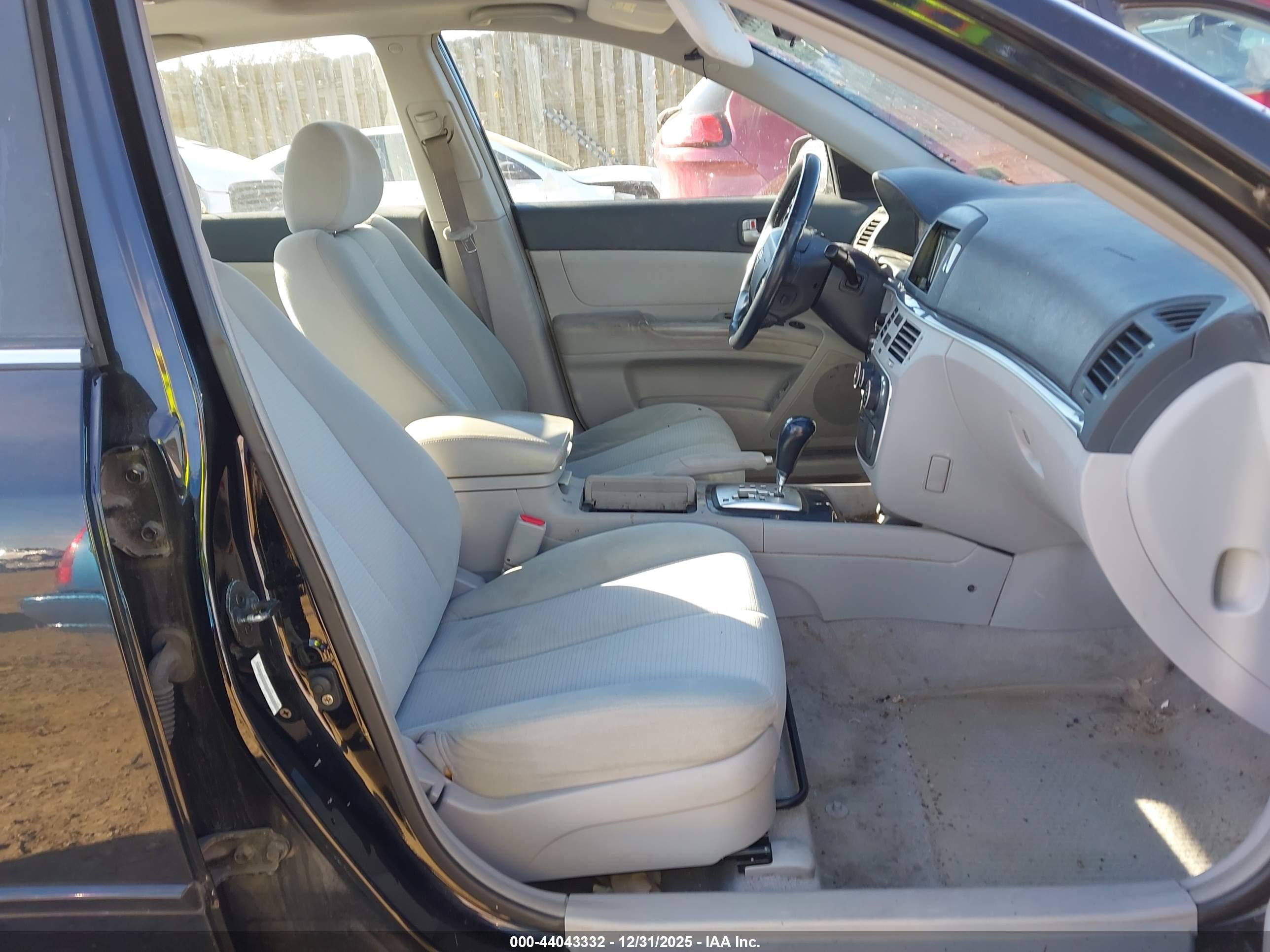 HYUNDAI SONATA image 5
