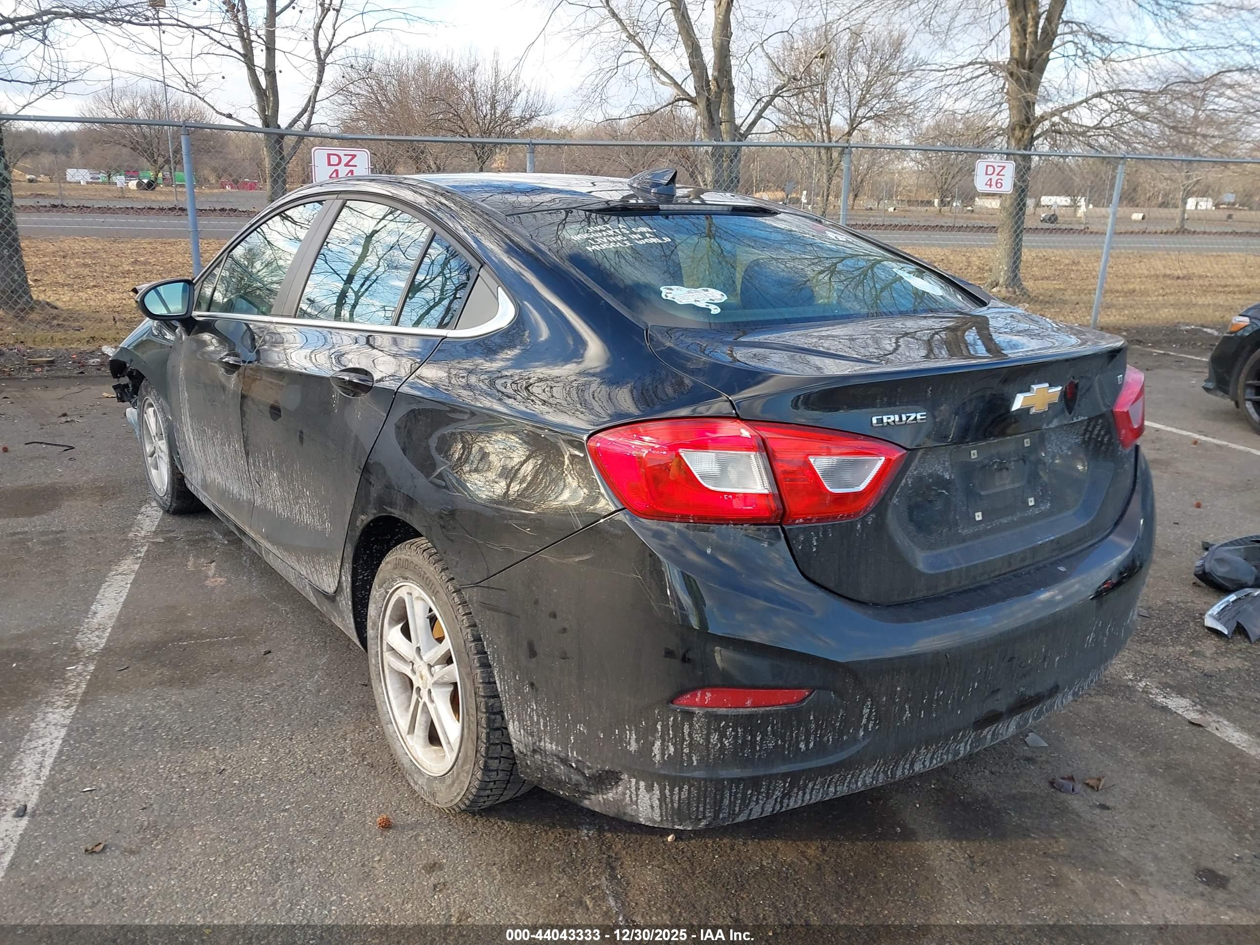 CHEVROLET CRUZE image 3