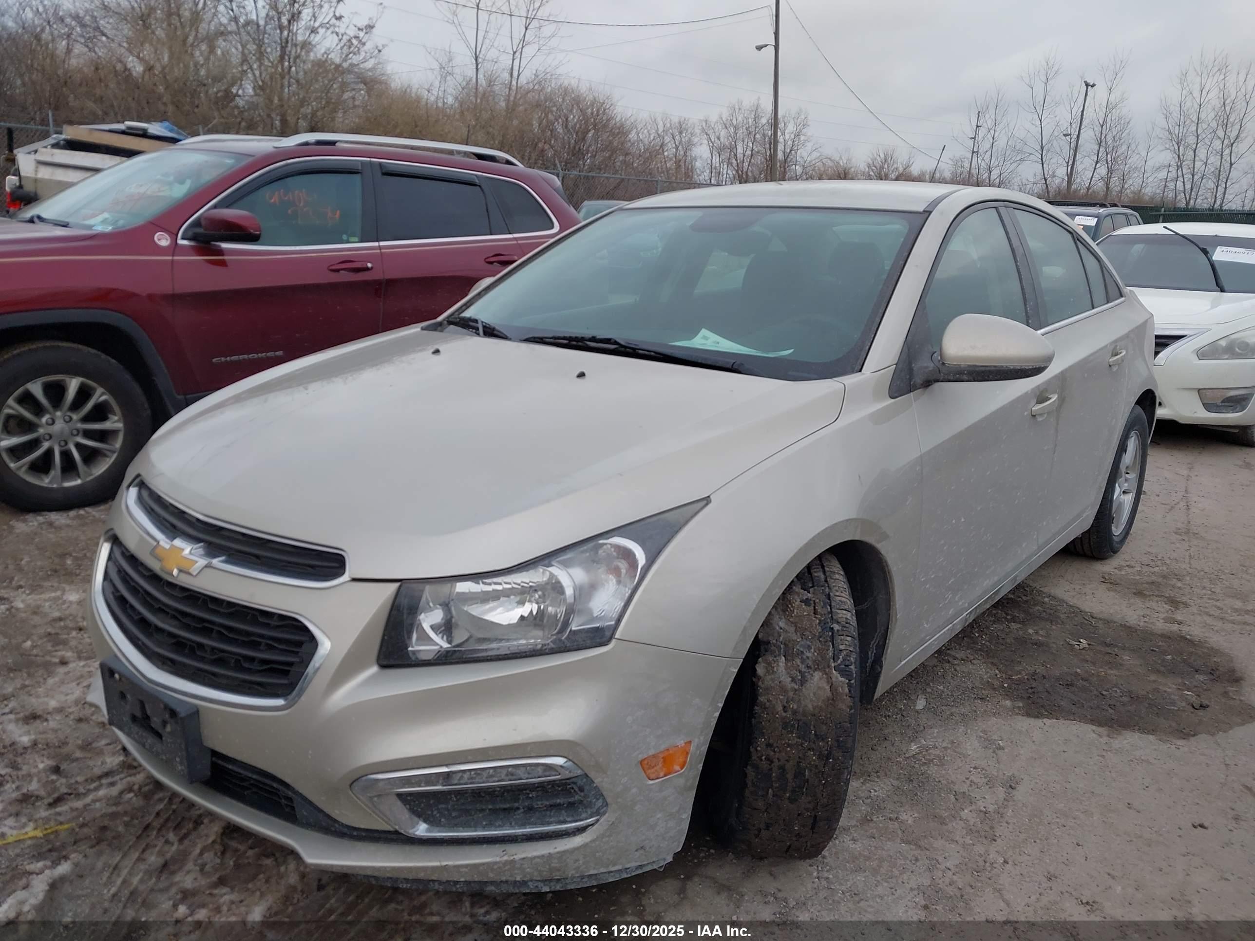 CHEVROLET CRUZE image 2