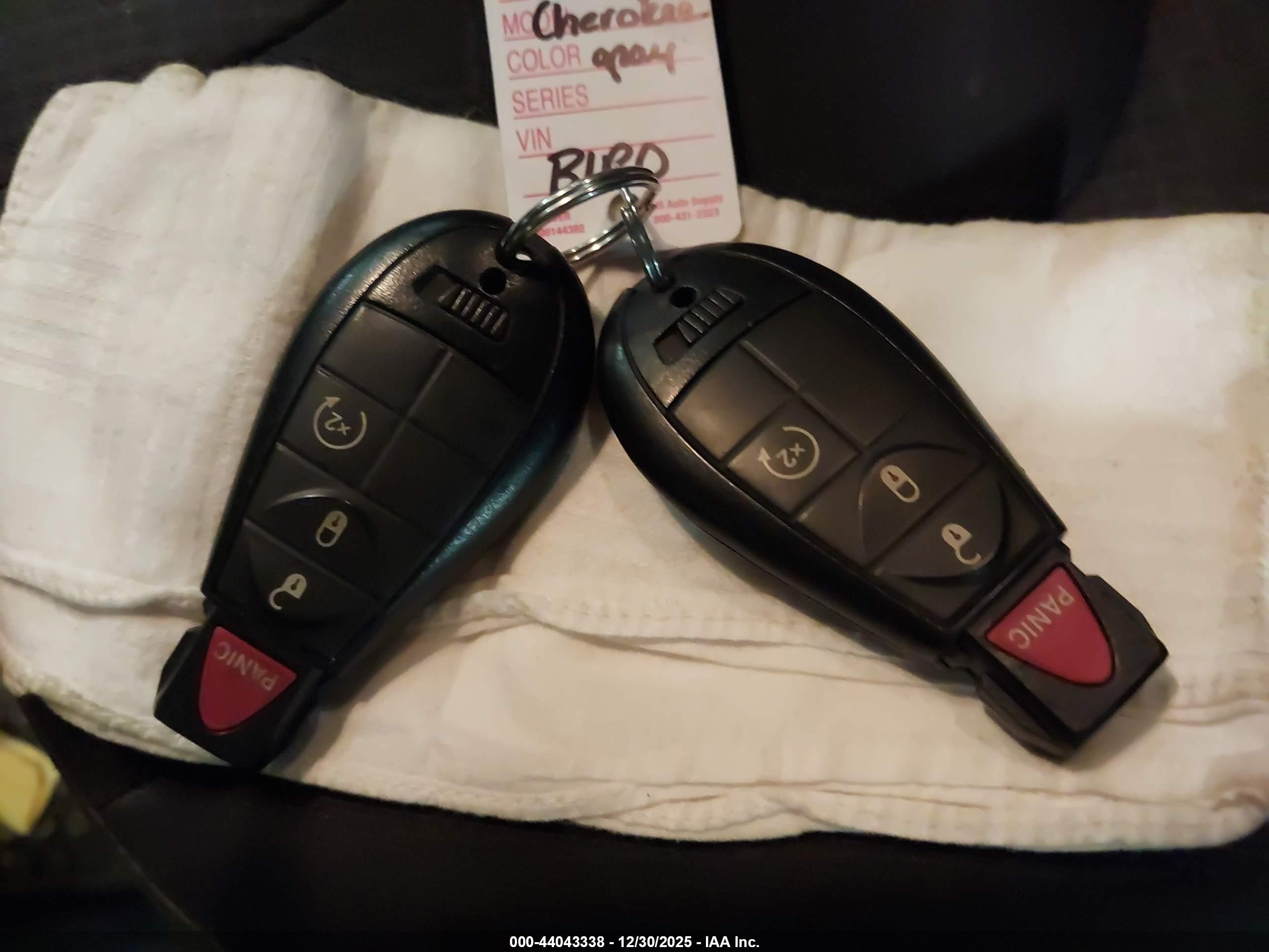 JEEP CHEROKEE image 11