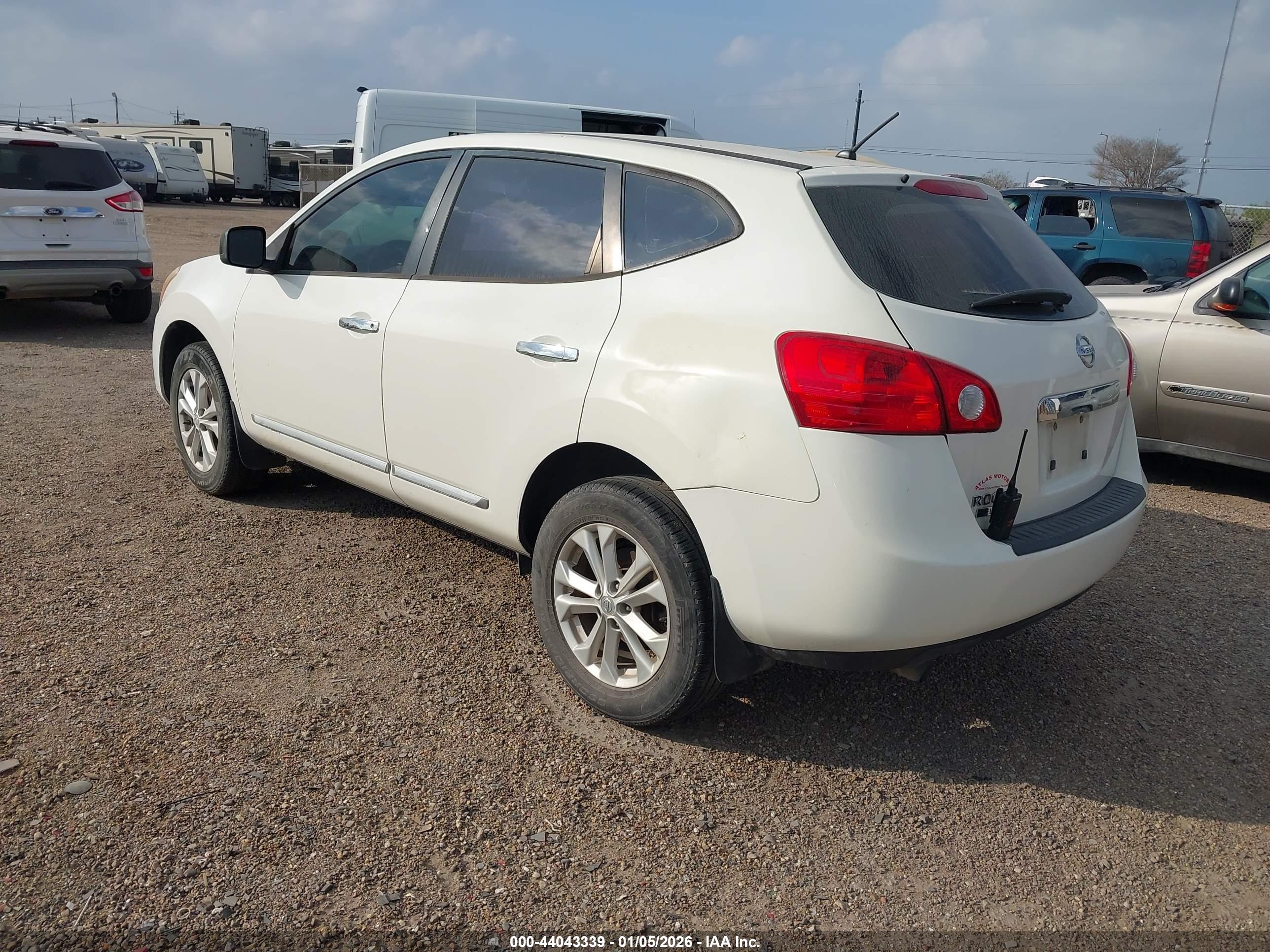 NISSAN ROGUE image 3