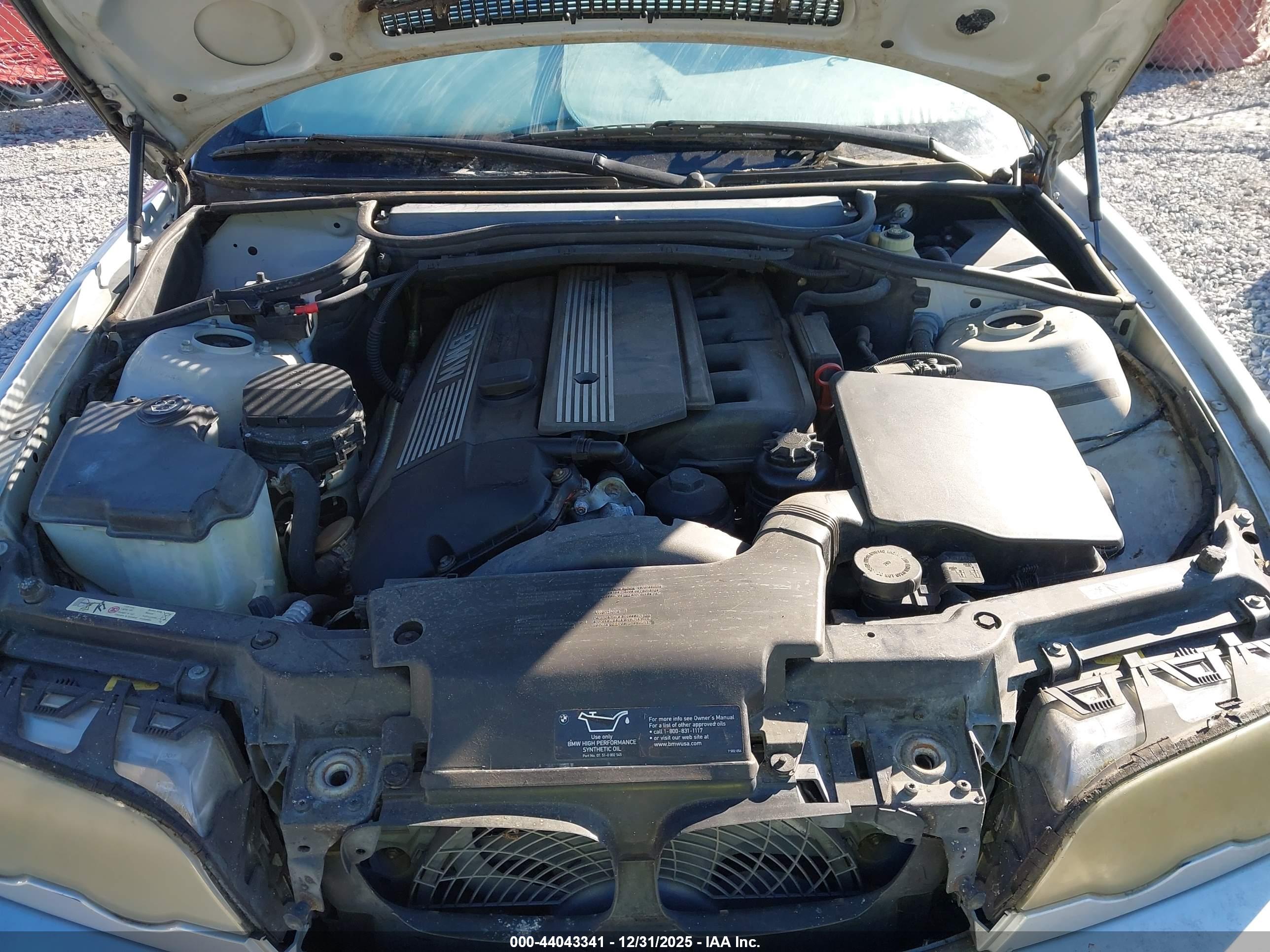 BMW 330CI image 10