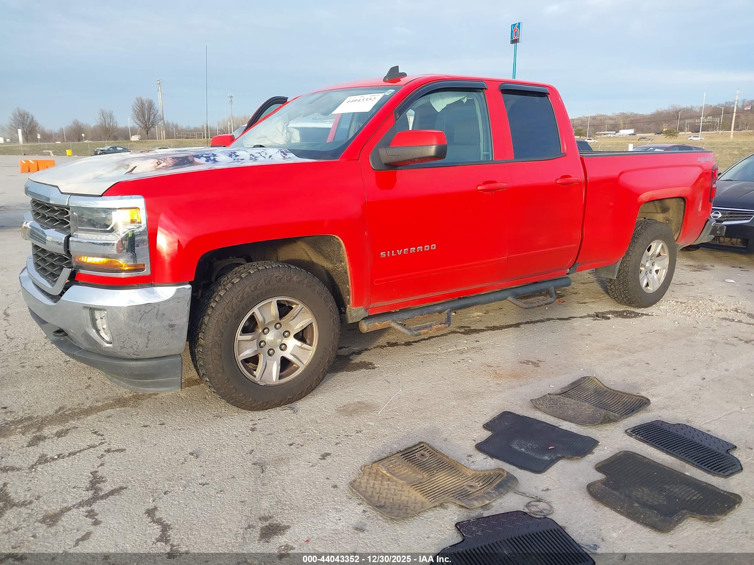CHEVROLET SILVERADO image 2