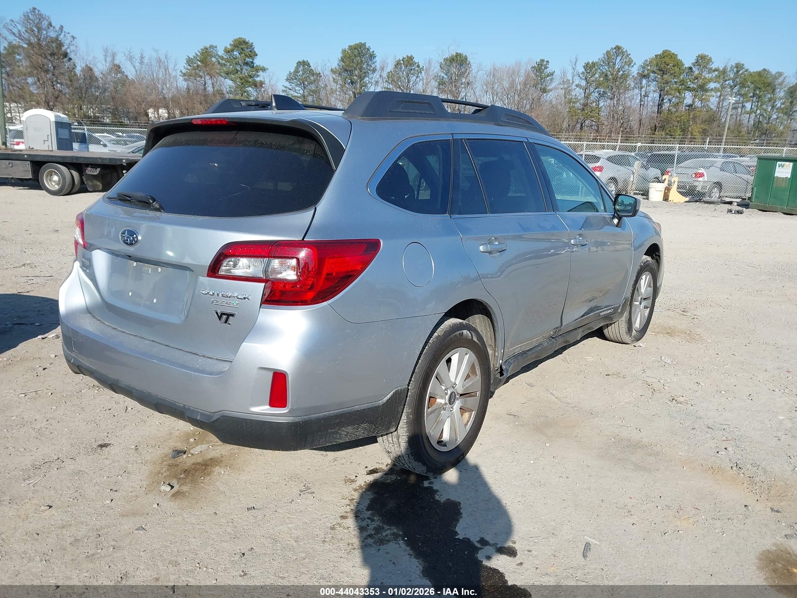 SUBARU OUTBACK image 4