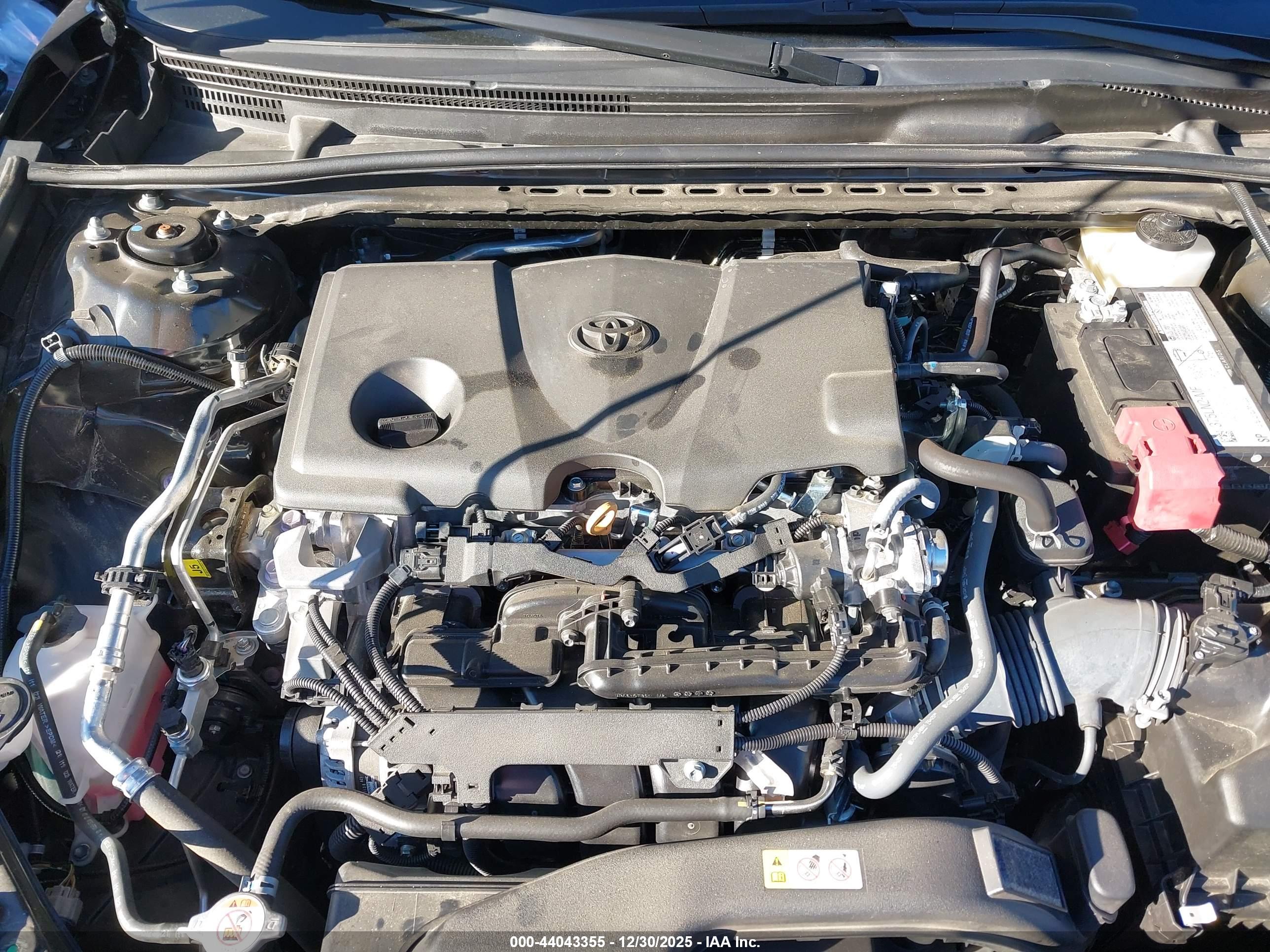 TOYOTA CAMRY image 10