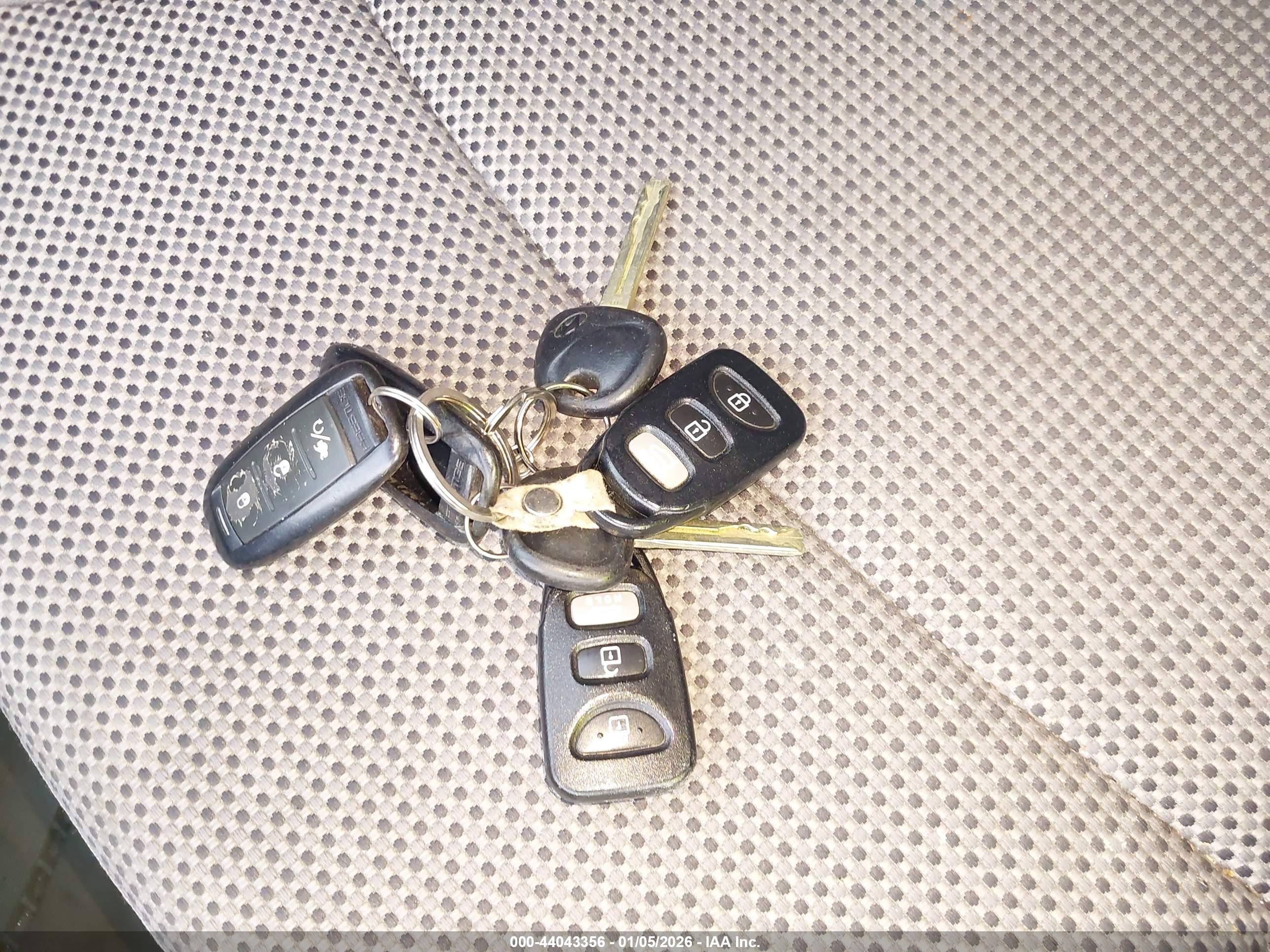 HYUNDAI SONATA image 11