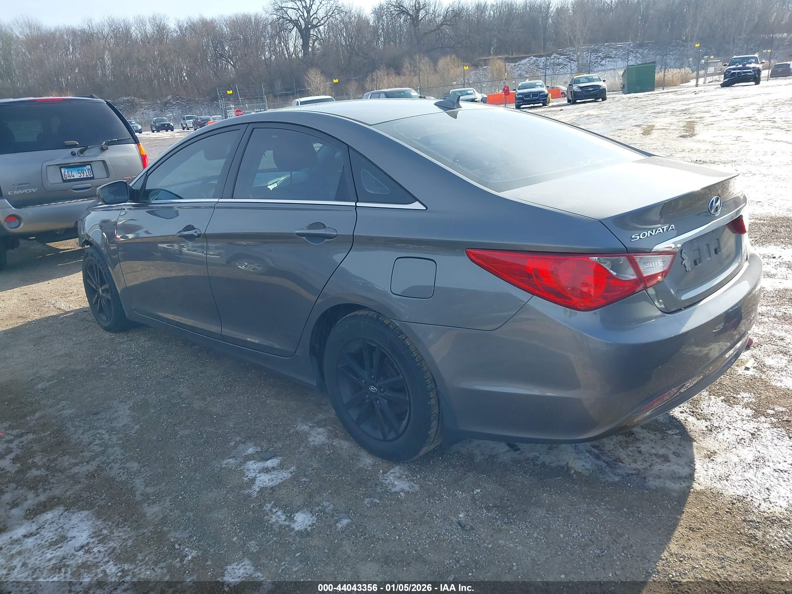 HYUNDAI SONATA image 3