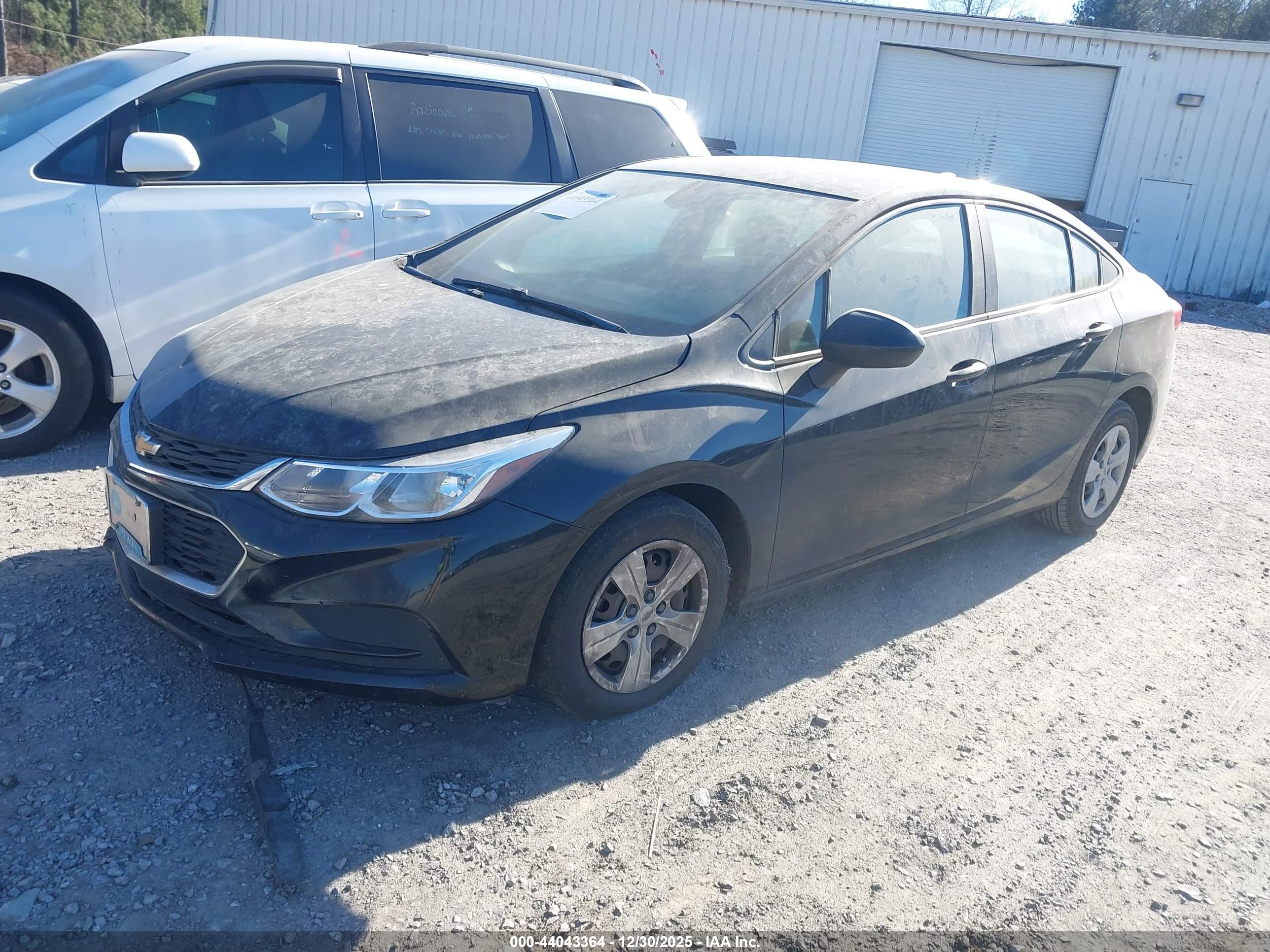 CHEVROLET CRUZE image 2