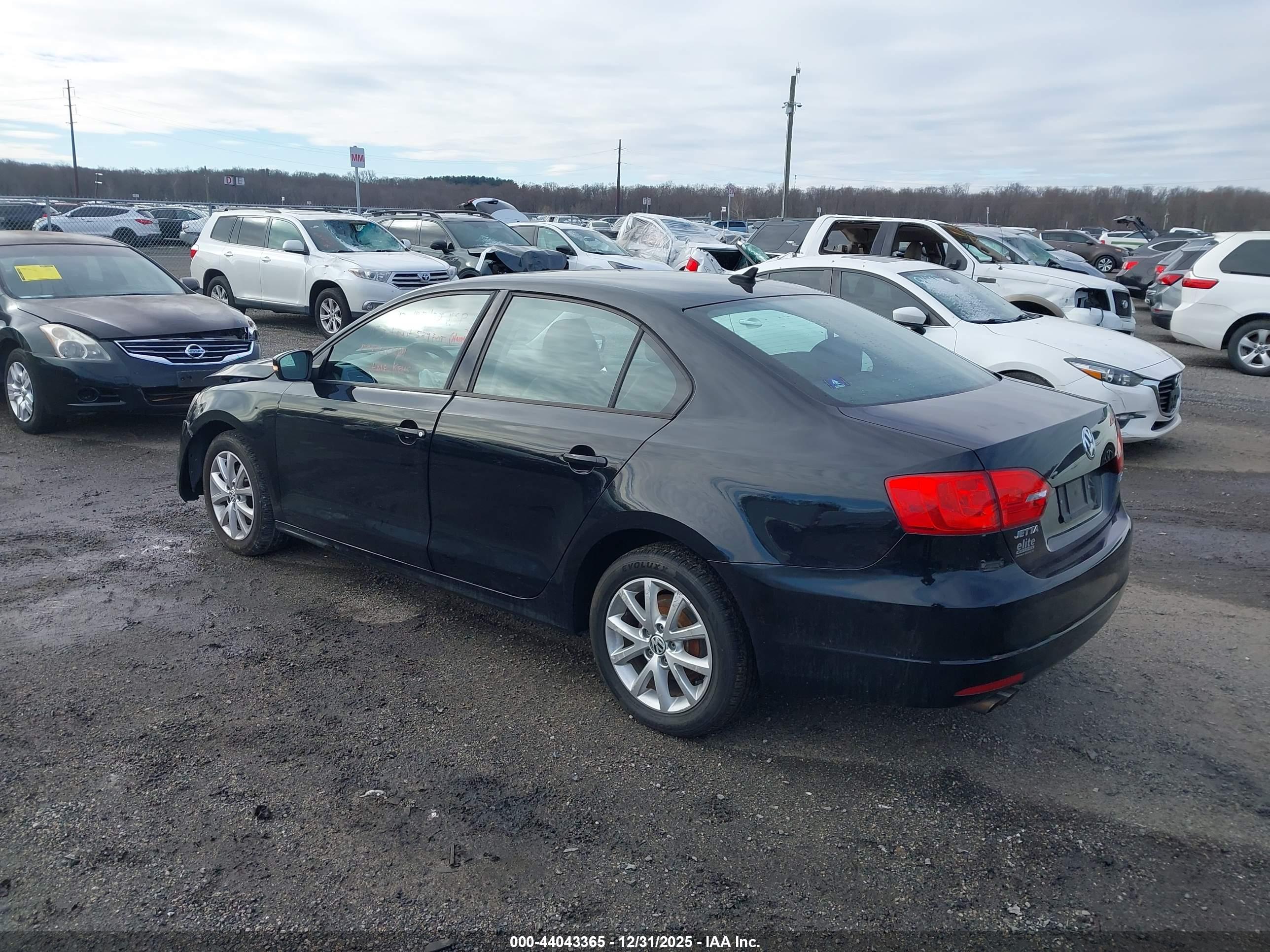 VOLKSWAGEN JETTA image 3
