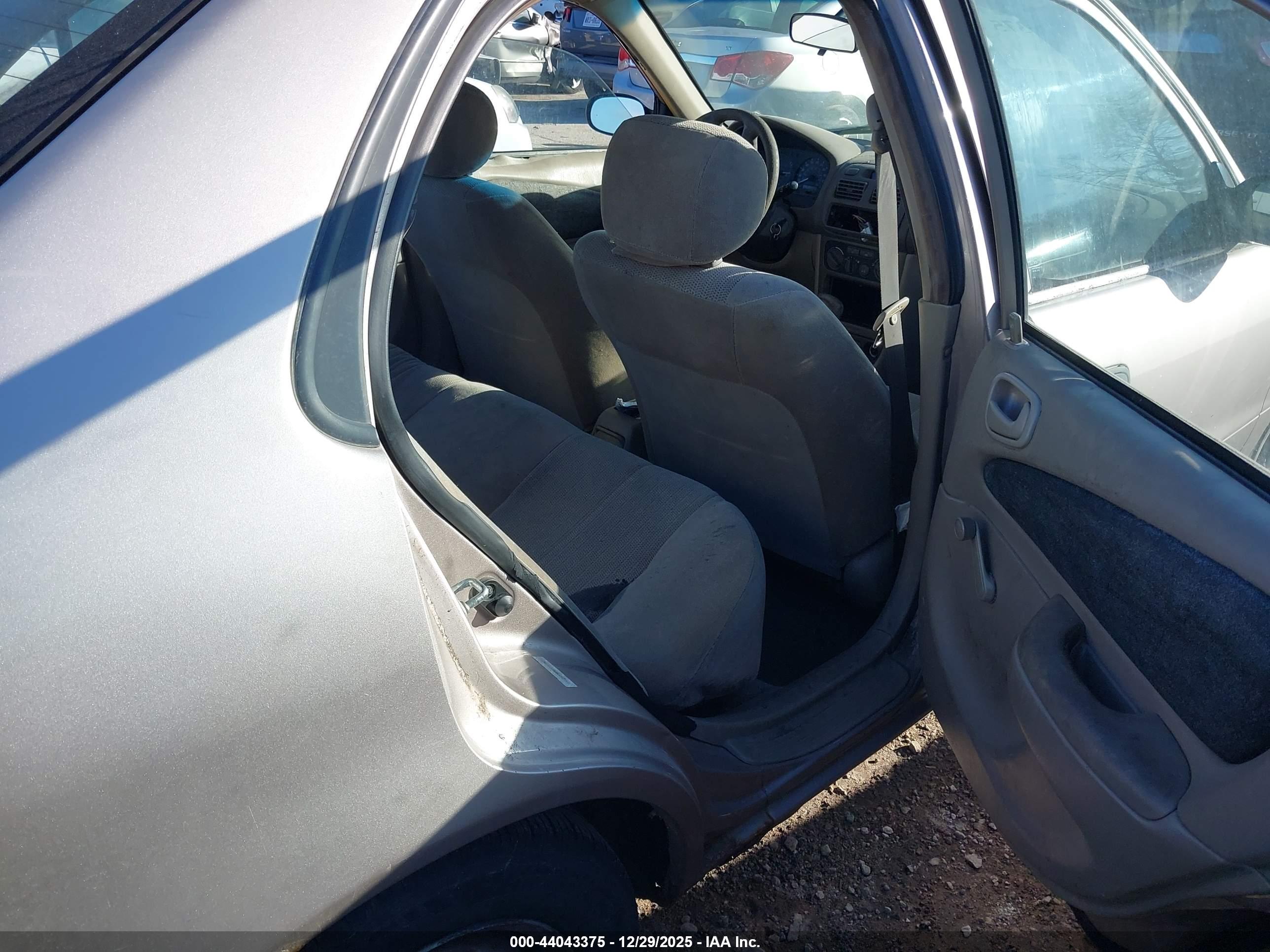 TOYOTA COROLLA image 8