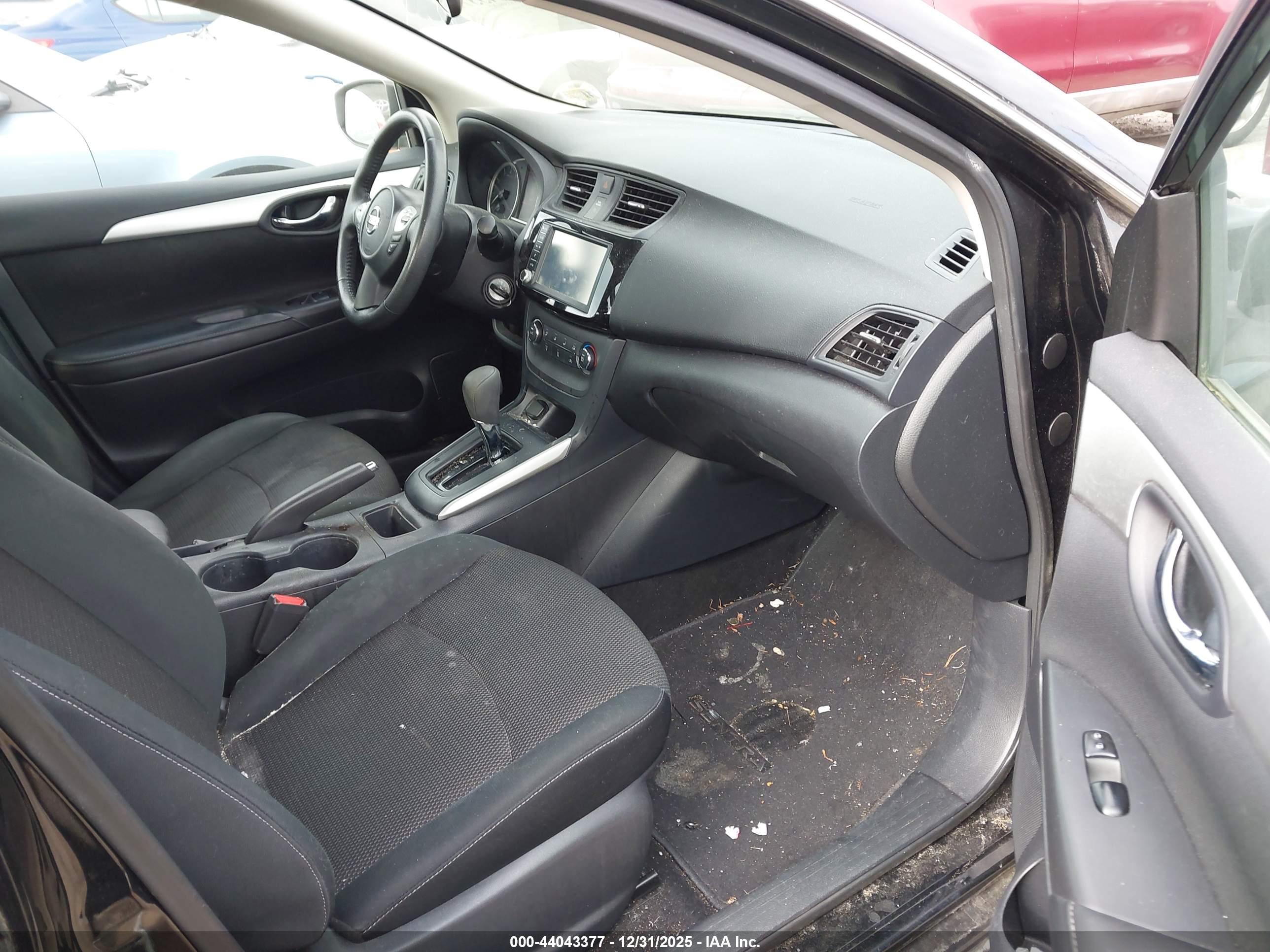 NISSAN SENTRA image 5