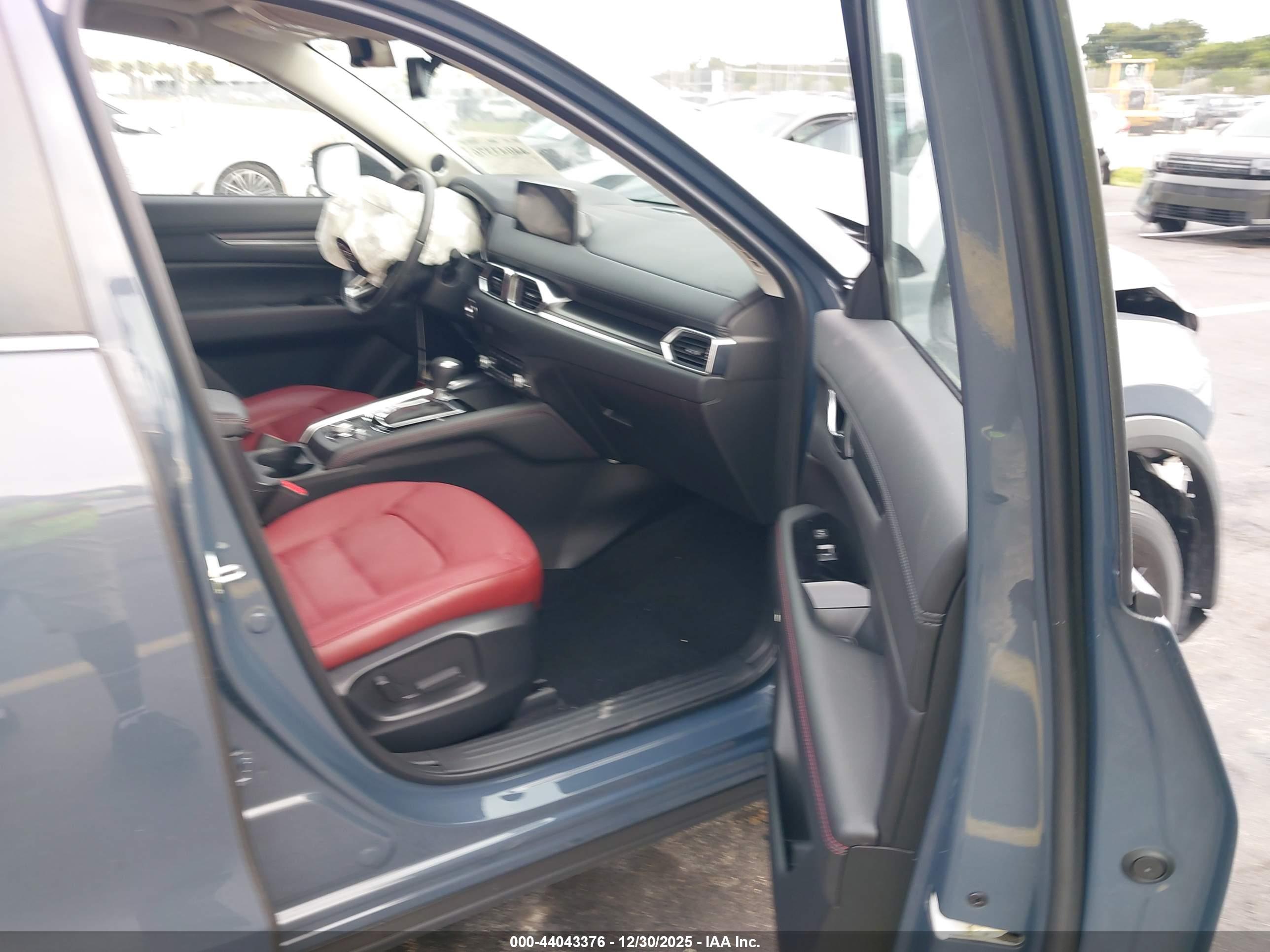 MAZDA CX-5 image 5