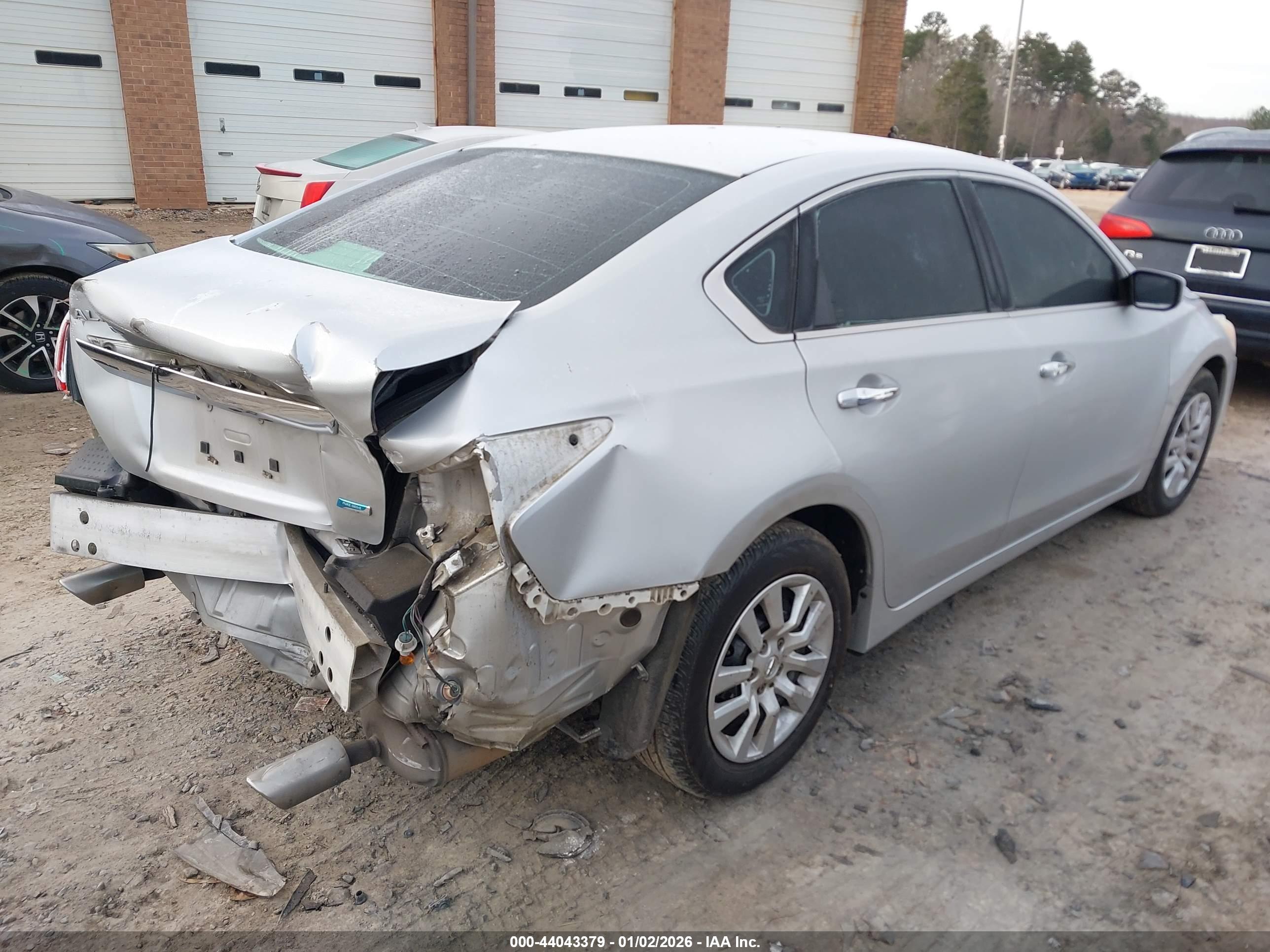 NISSAN ALTIMA image 4