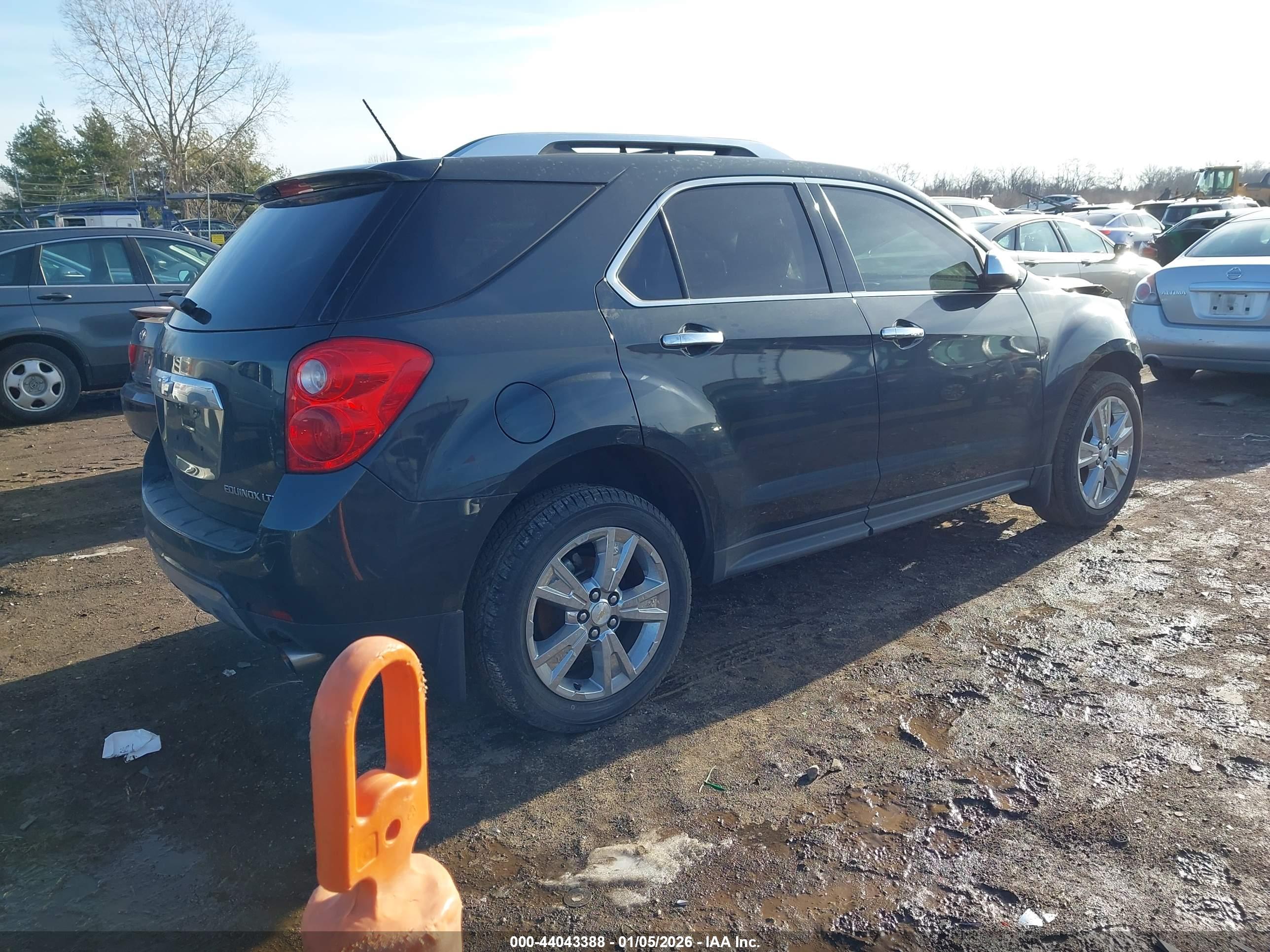 CHEVROLET EQUINOX image 4