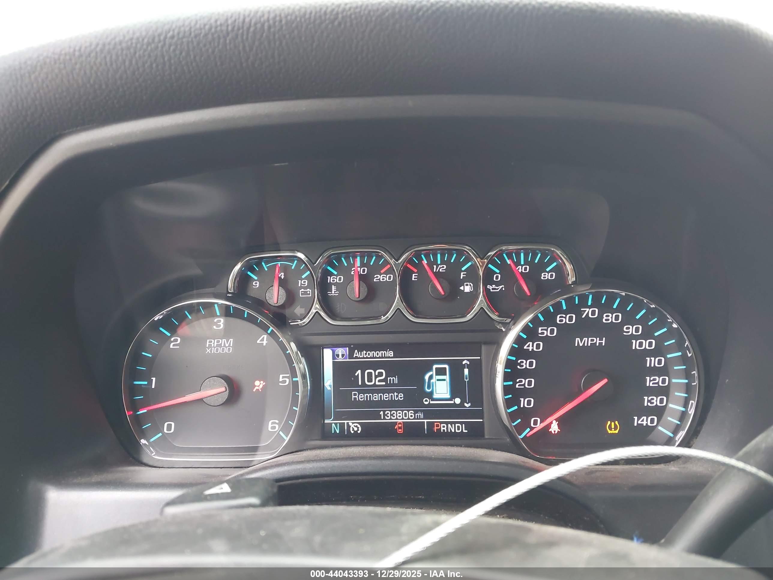 CHEVROLET SILVERADO image 7