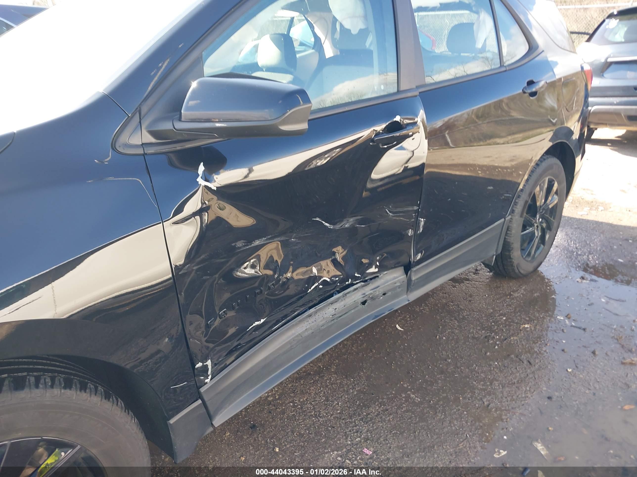 CHEVROLET EQUINOX image 6