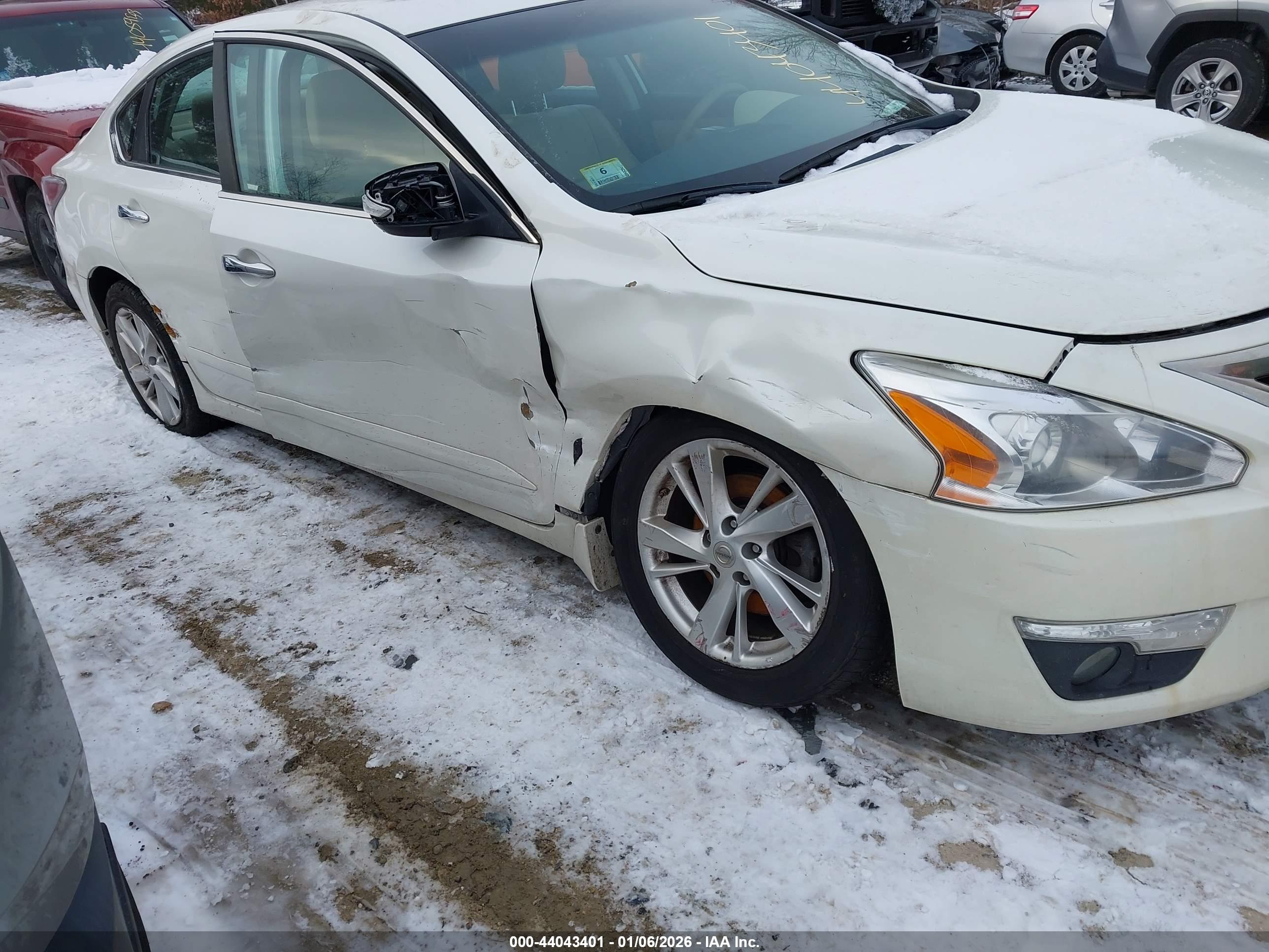 NISSAN ALTIMA image 6