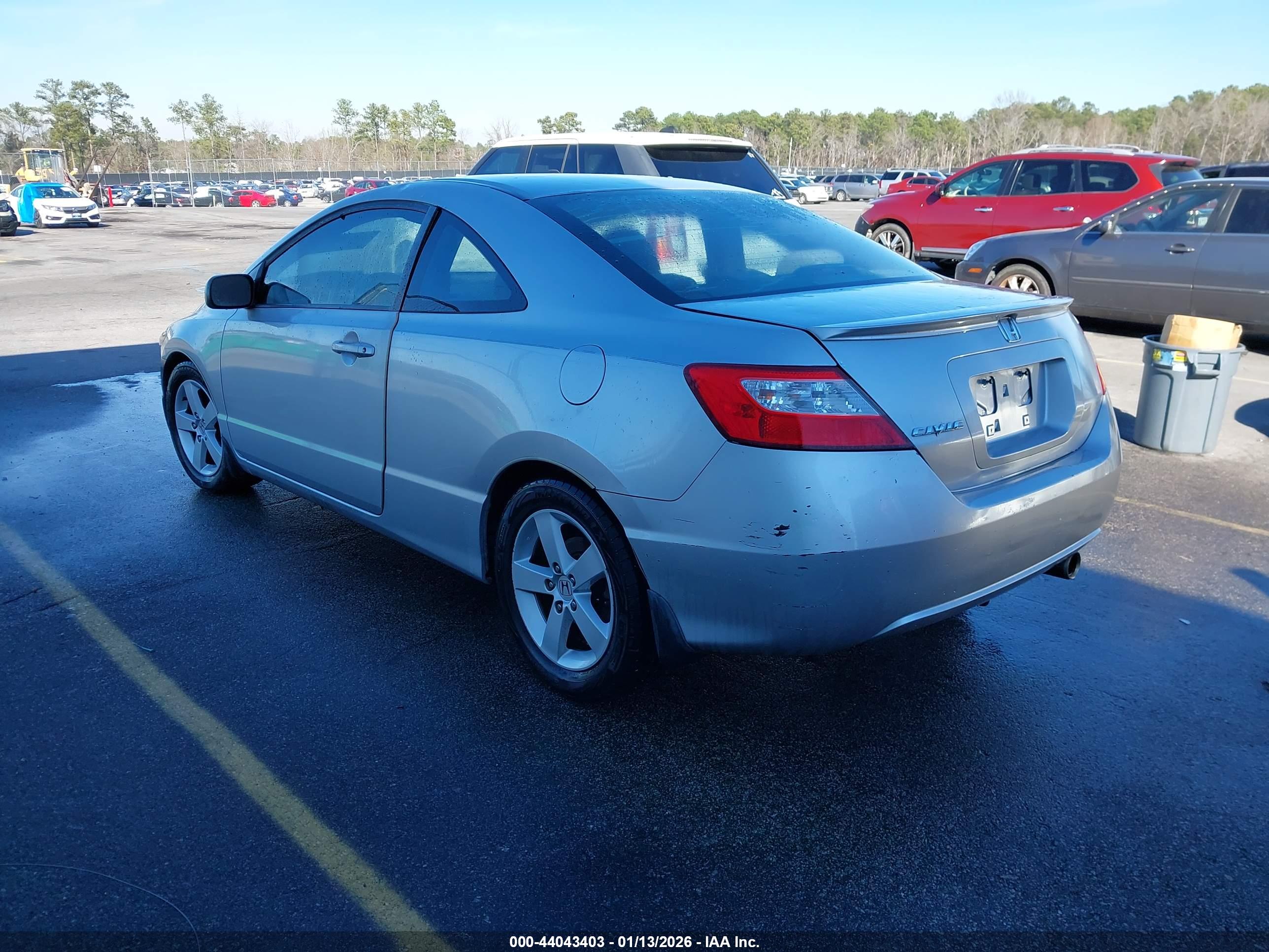 HONDA CIVIC image 3