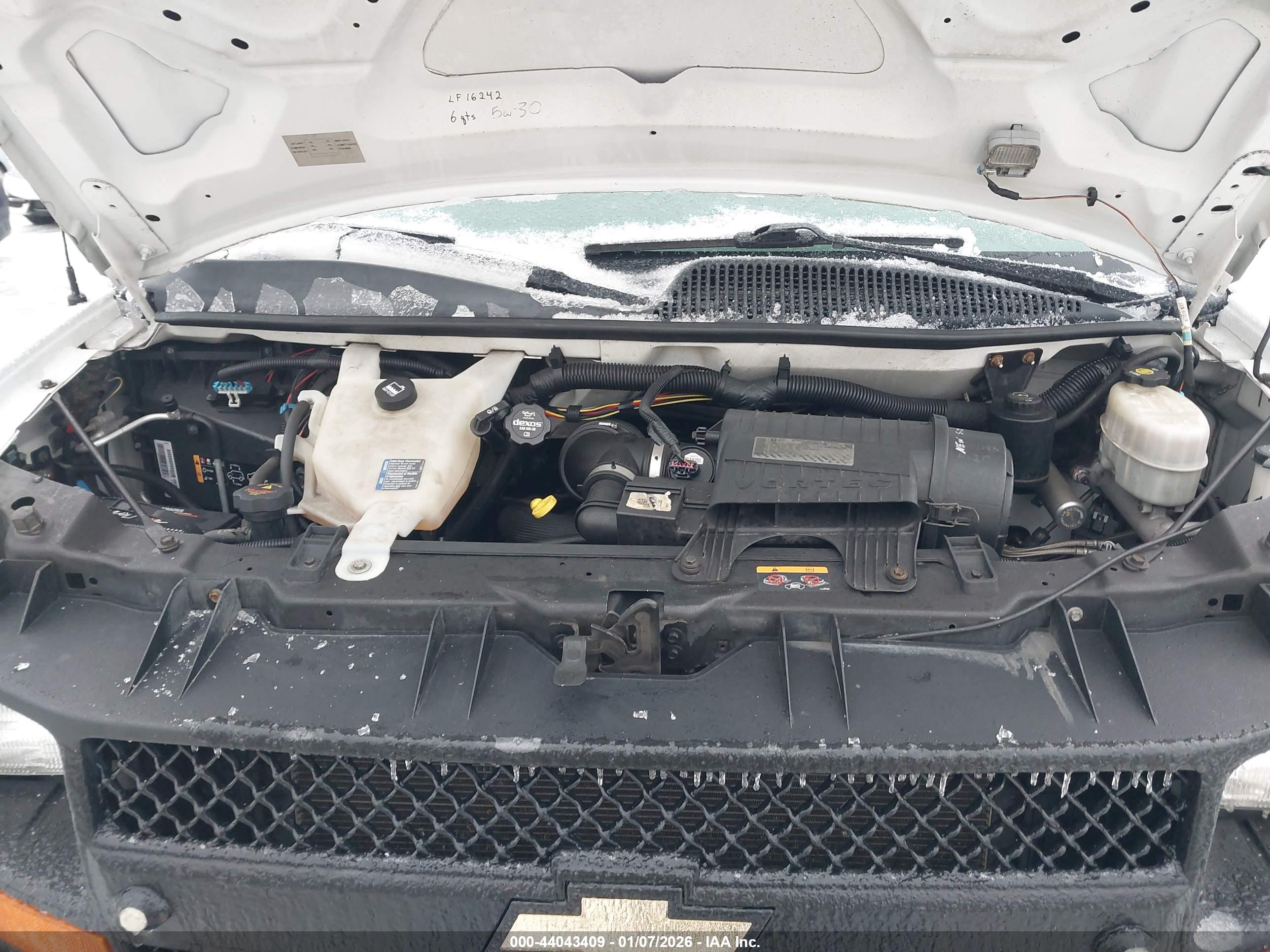 CHEVROLET EXPRESS image 10