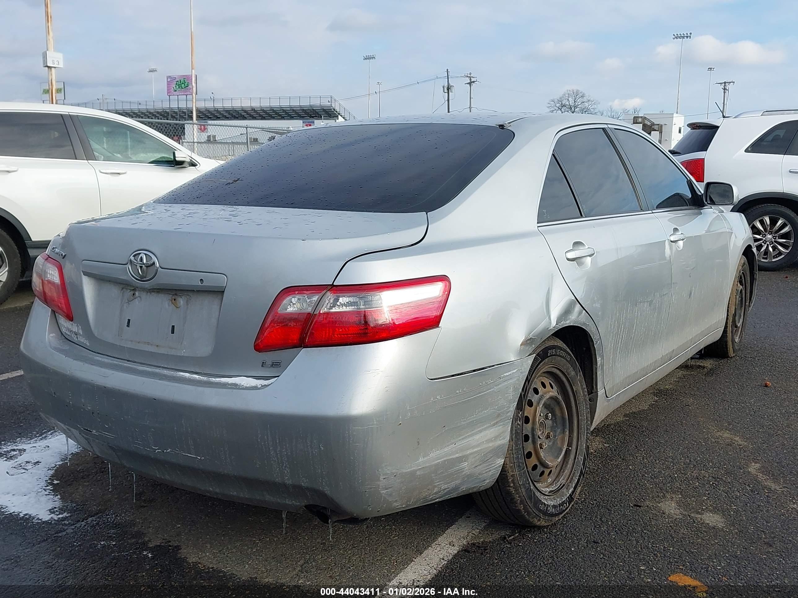 TOYOTA CAMRY image 4