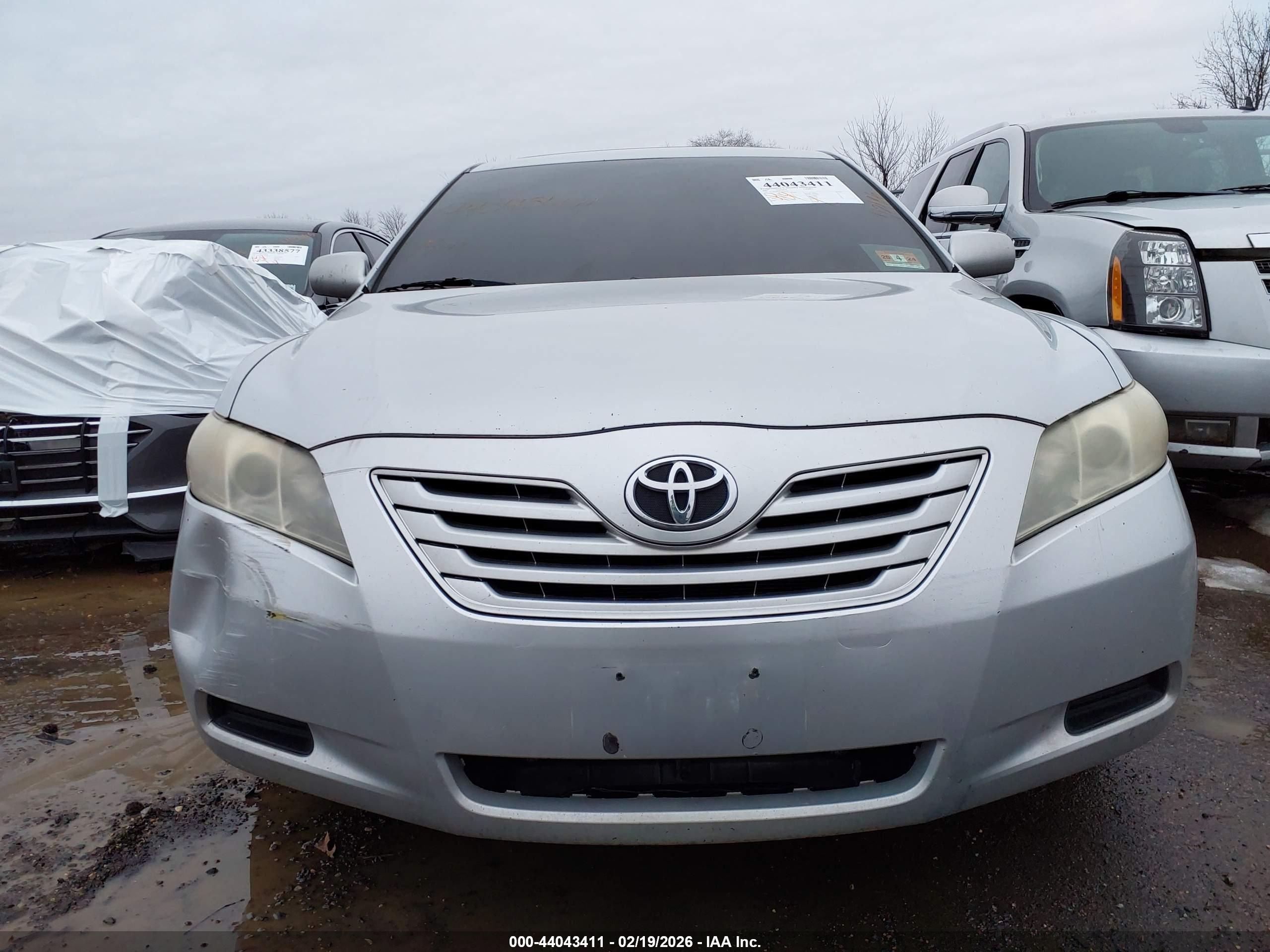 TOYOTA CAMRY image 6