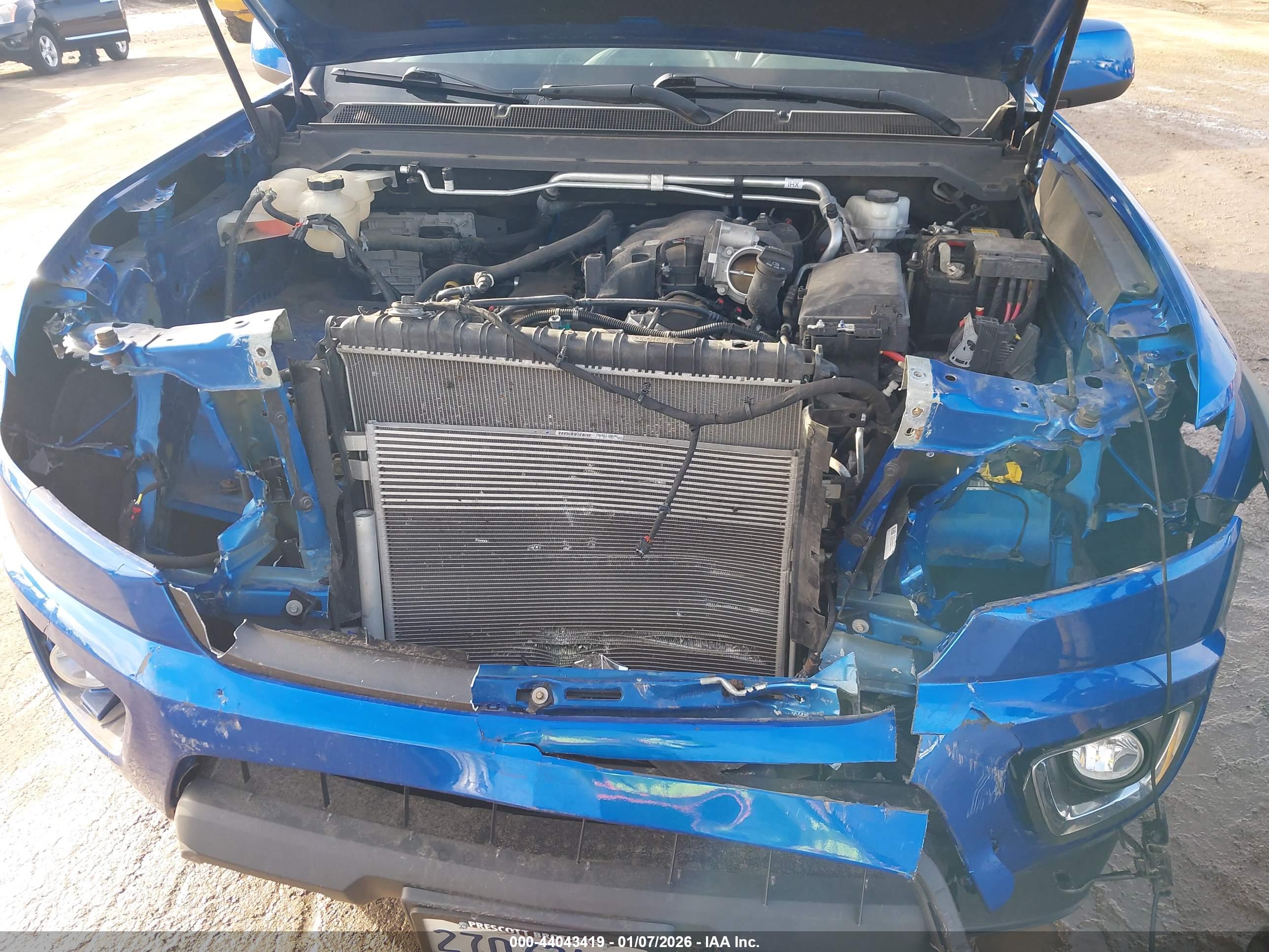 CHEVROLET COLORADO image 10