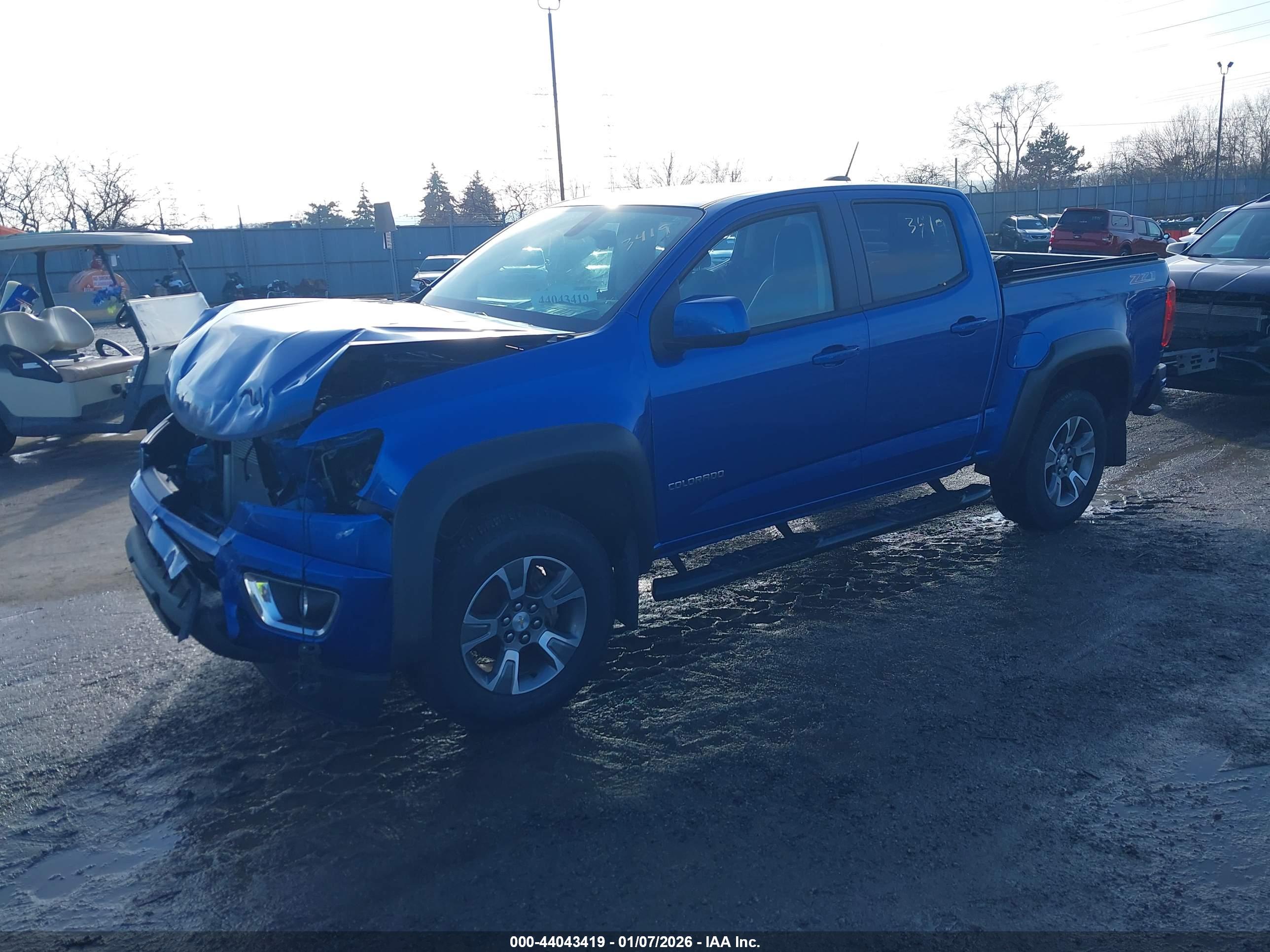 CHEVROLET COLORADO image 2