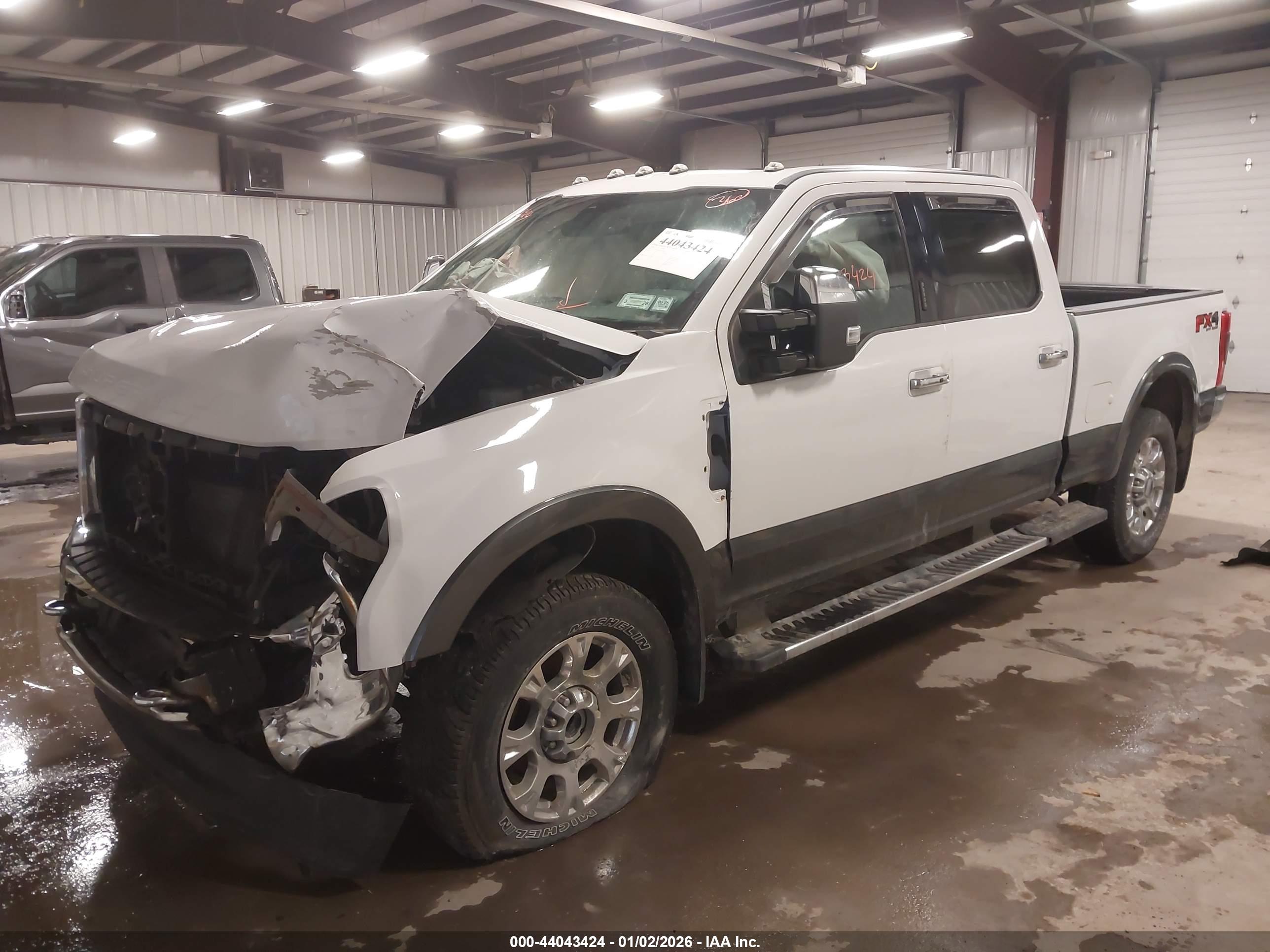 FORD F-250 image 2