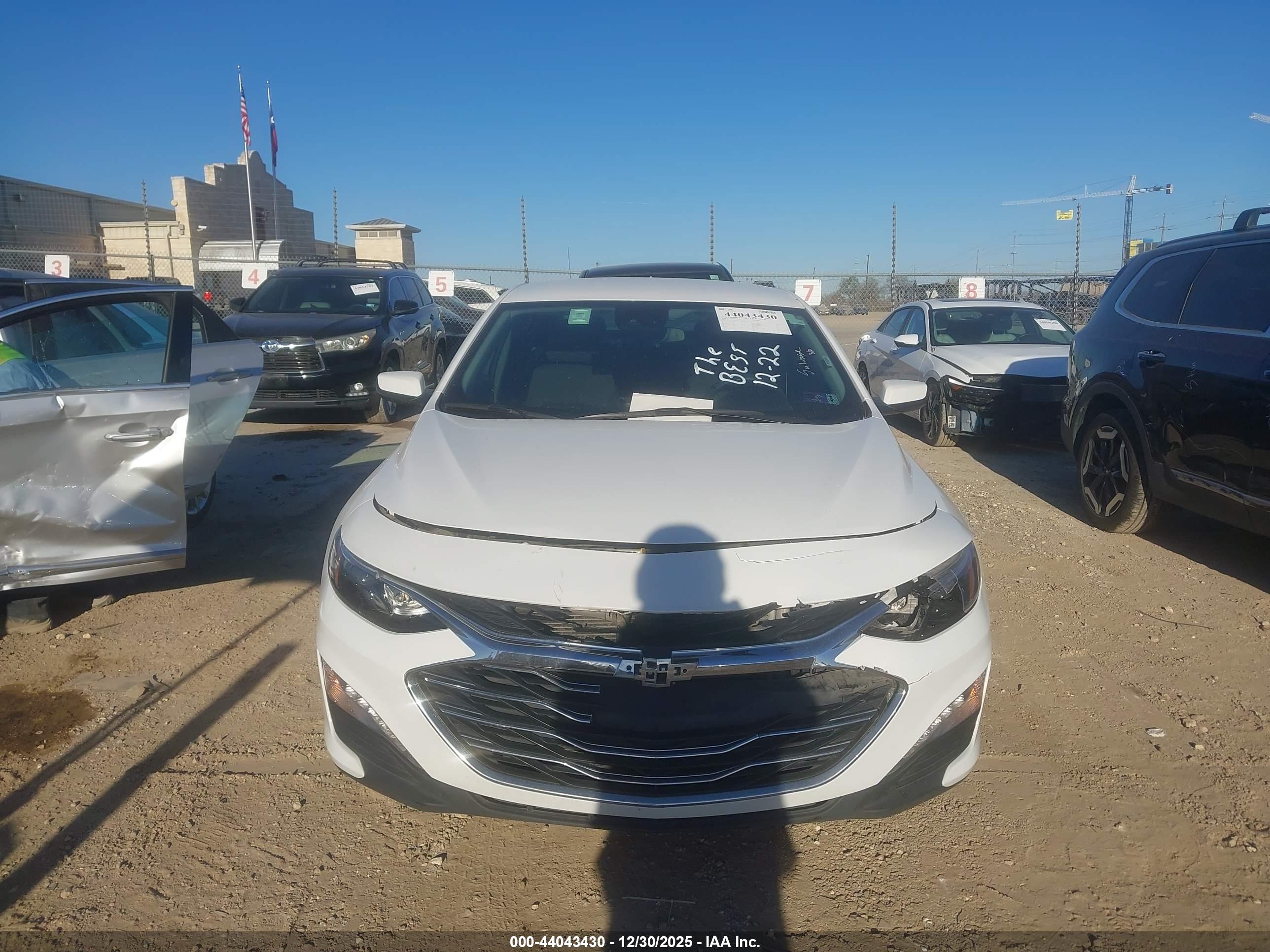 CHEVROLET MALIBU image 6