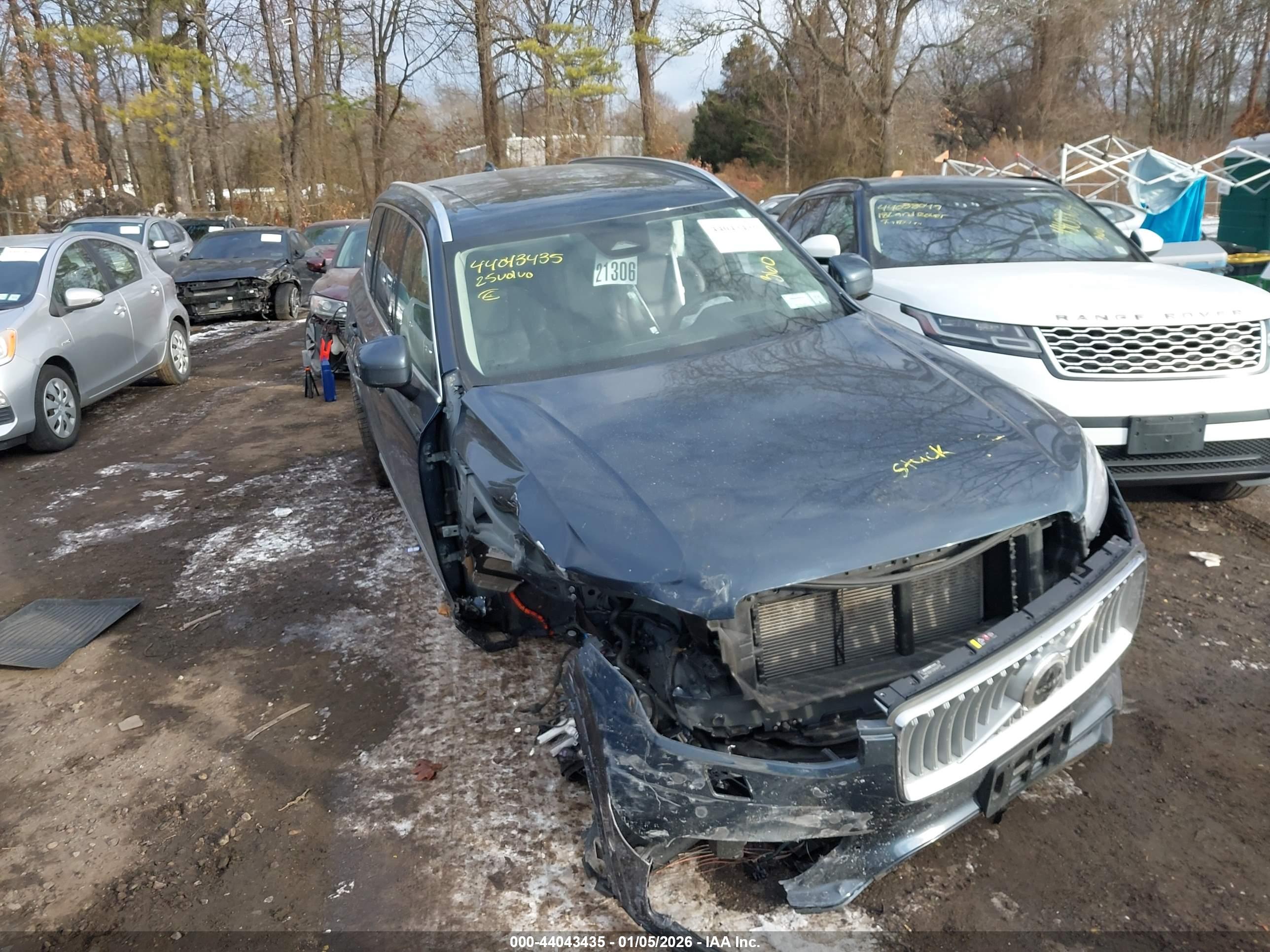 VOLVO XC90 image 6