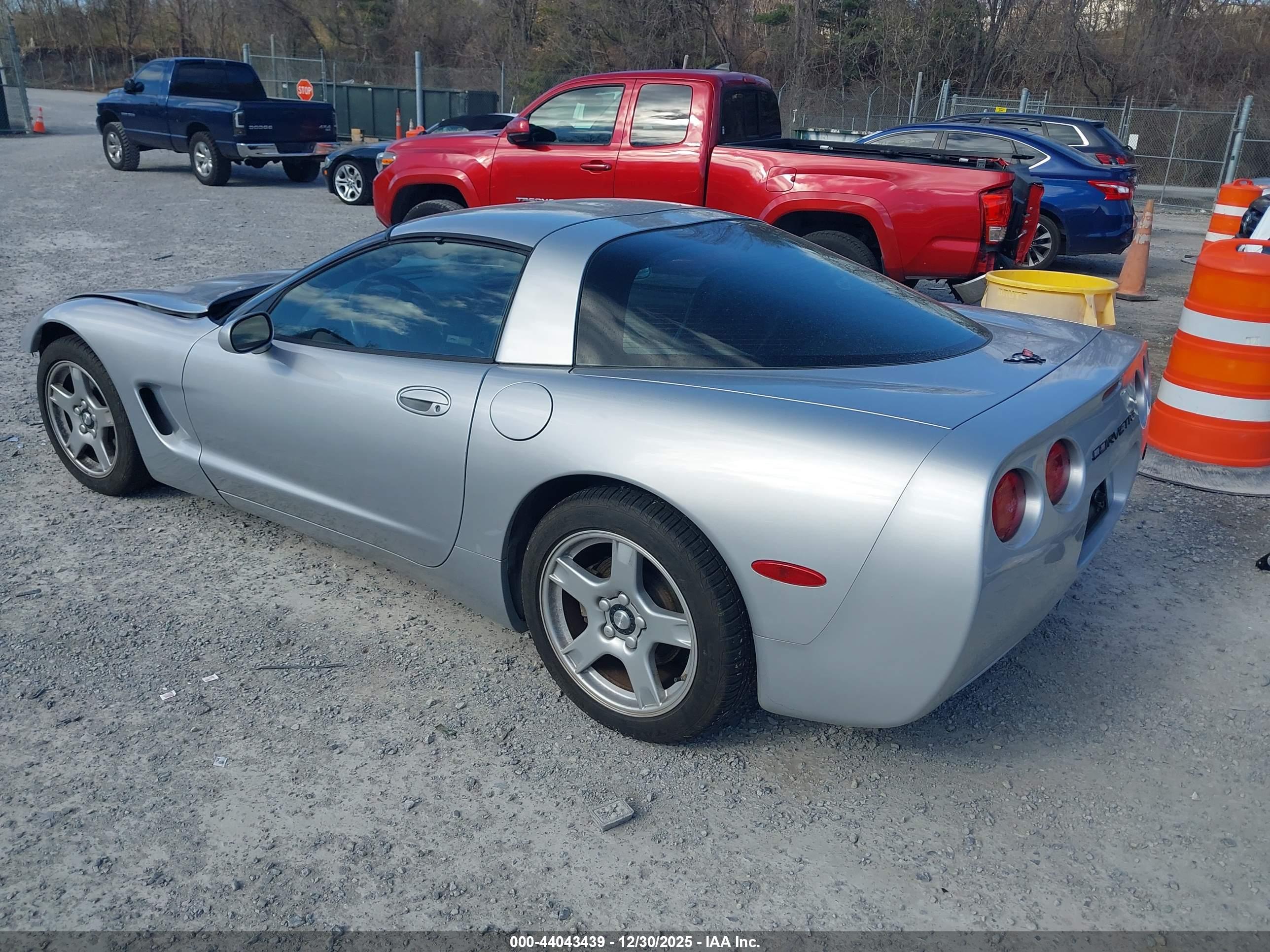 CHEVROLET CORVETTE image 3