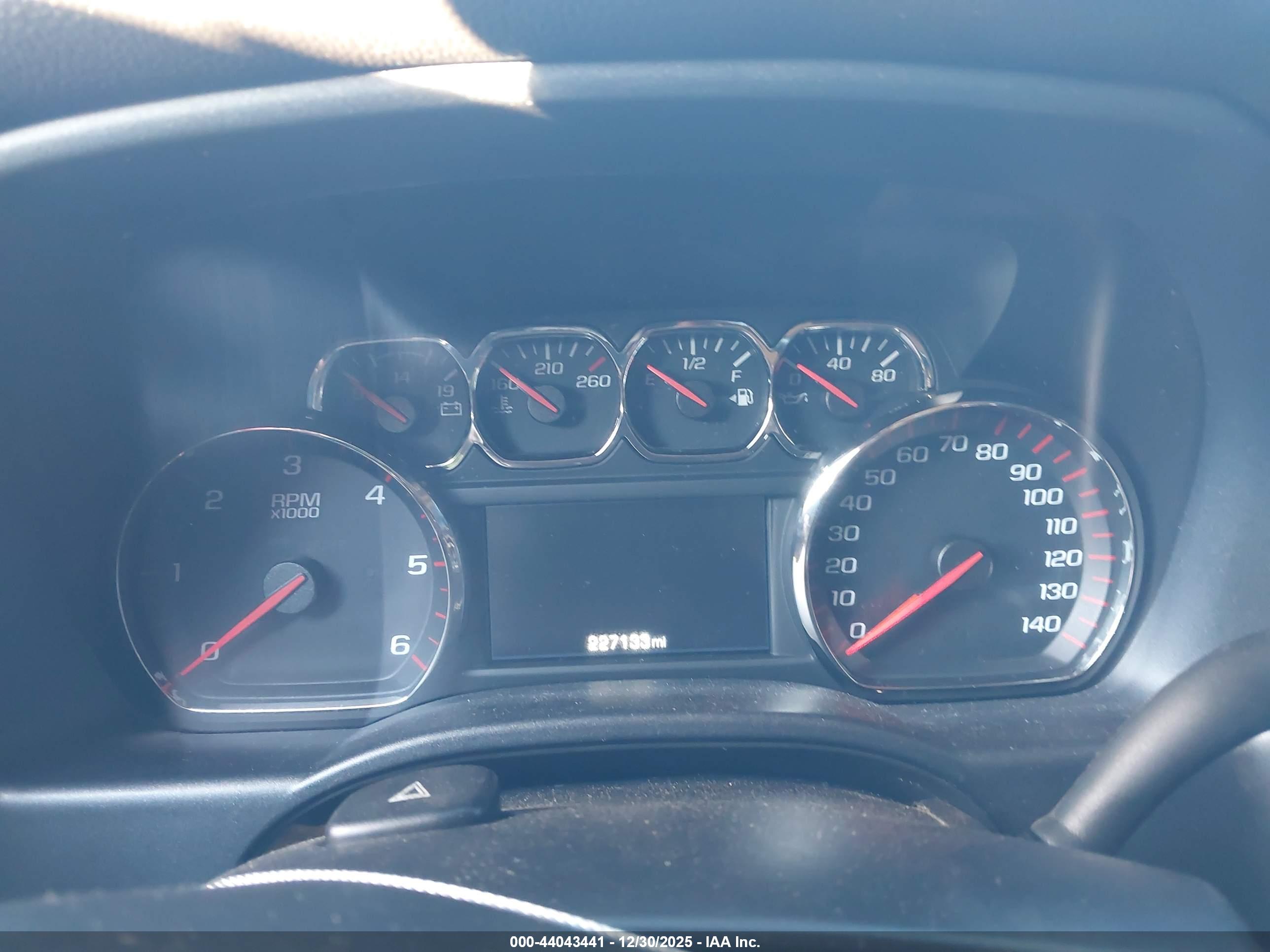 GMC SIERRA image 7